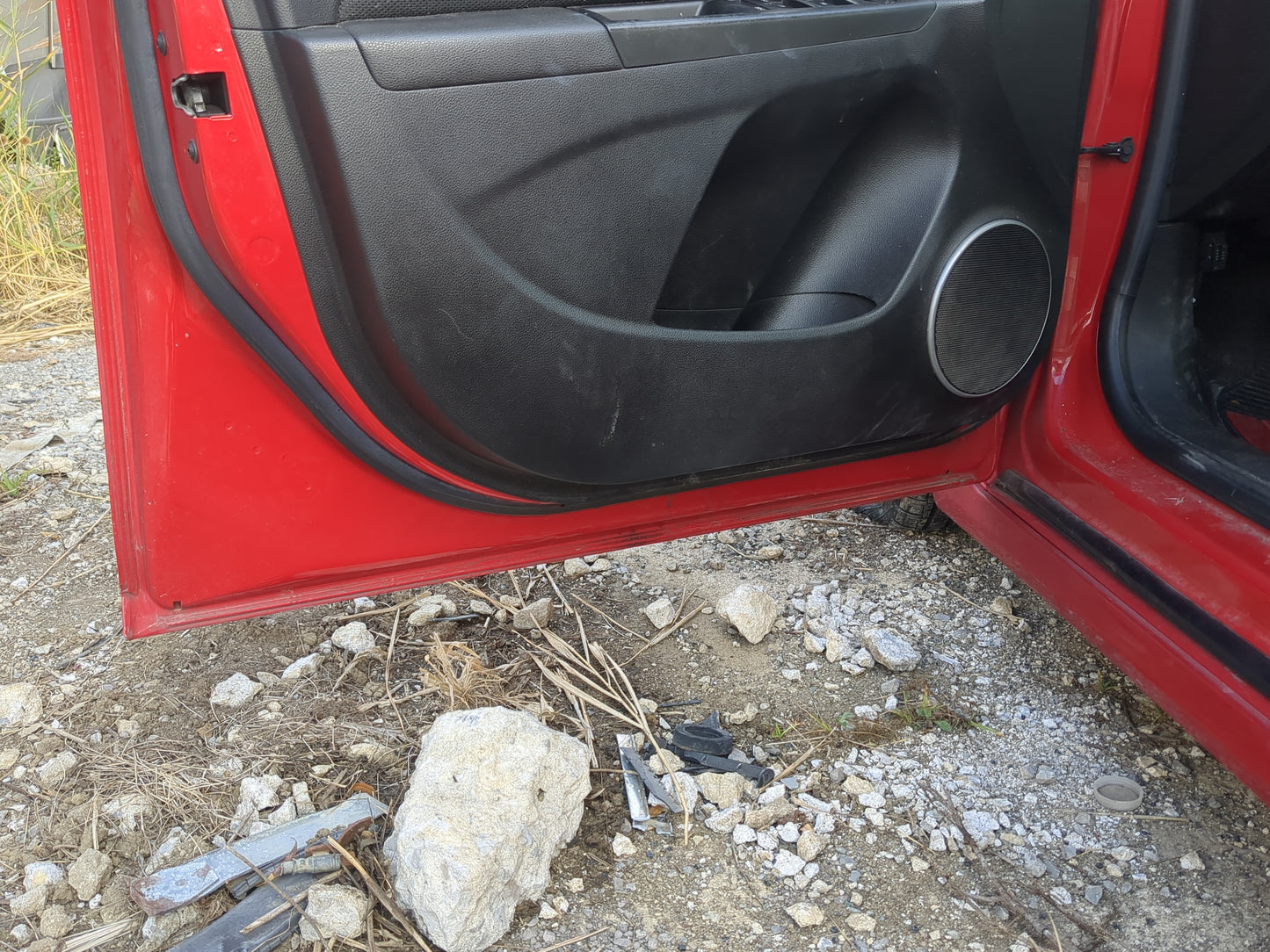 2011-2012 Chevrolet Cruze Driver Front Door Oem 1218651 - Oemusedautoparts1.com