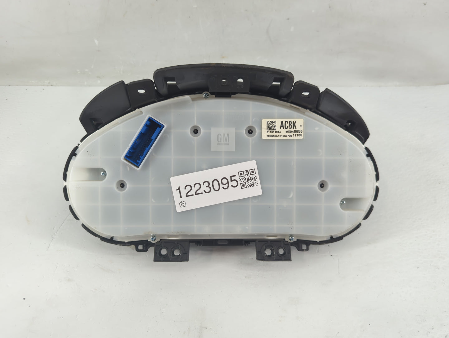 2012 Chevrolet Cruze Instrument Cluster Speedometer Gauges P/N:95940656 Fits OEM Used Auto Parts - Oemusedautoparts1.com