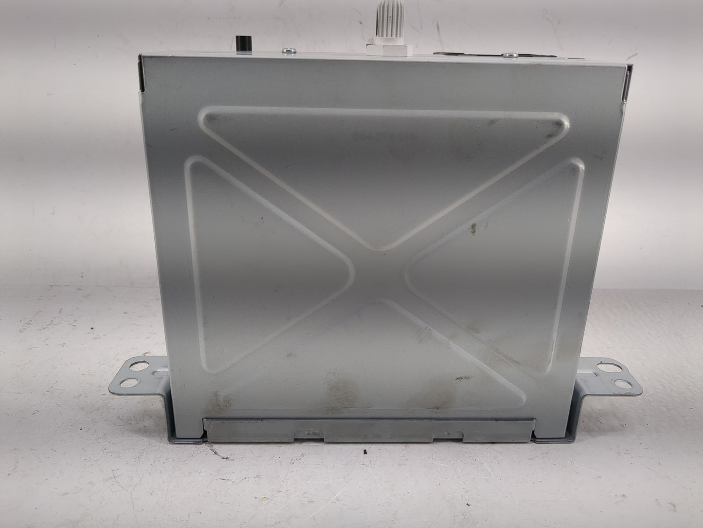 2012 Chevrolet Cruze Radio AM FM Cd Player Receiver Replacement P/N:22815635 Fits OEM Used Auto Parts - Oemusedautoparts1.co