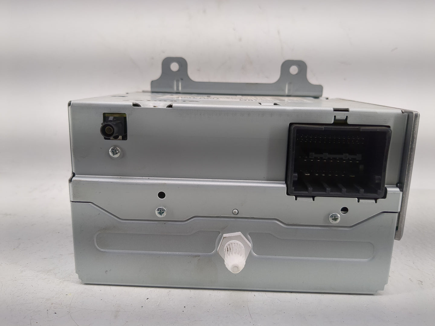 2012 Chevrolet Cruze Radio AM FM Cd Player Receiver Replacement P/N:22815635 Fits OEM Used Auto Parts - Oemusedautoparts1.co