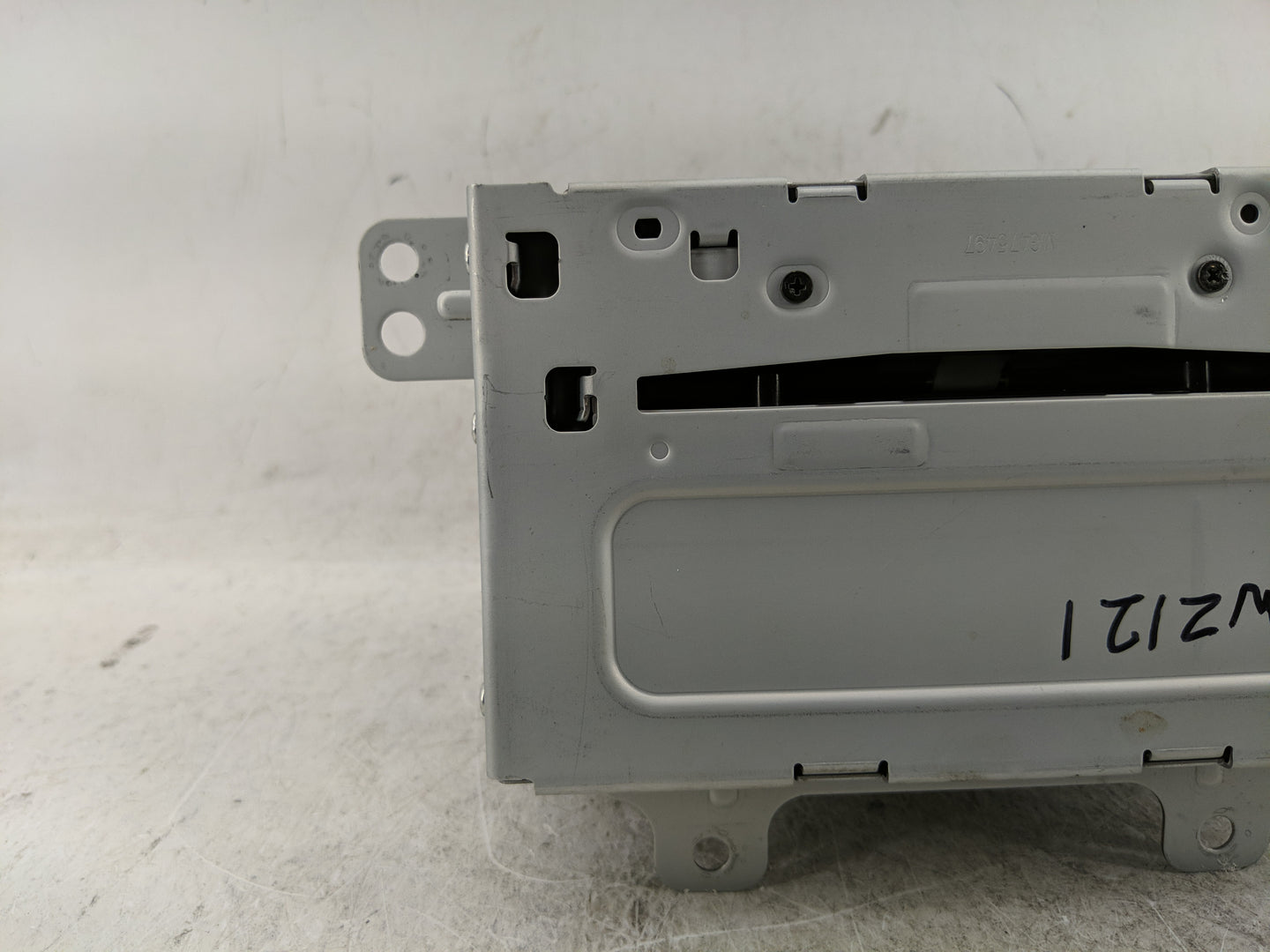 2012 Chevrolet Cruze Radio AM FM Cd Player Receiver Replacement P/N:22815634 Fits OEM Used Auto Parts - Oemusedautoparts1.co
