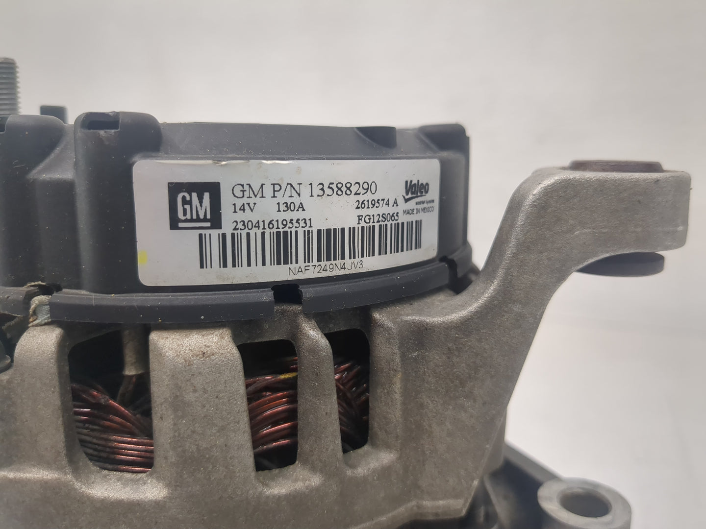 2012-2016 Chevrolet Cruze Alternator Replacement Generator Charging Assembly Engine OEM P/N:13588290 Fits OEM Used Auto Part