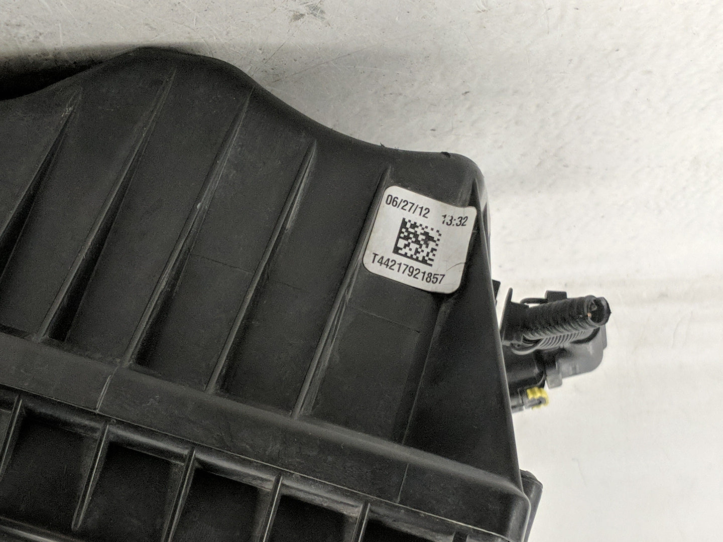 2011-2012 Chevrolet Cruze Air Cleaner Intake-duct Hose Tube - Oemusedautoparts1.com