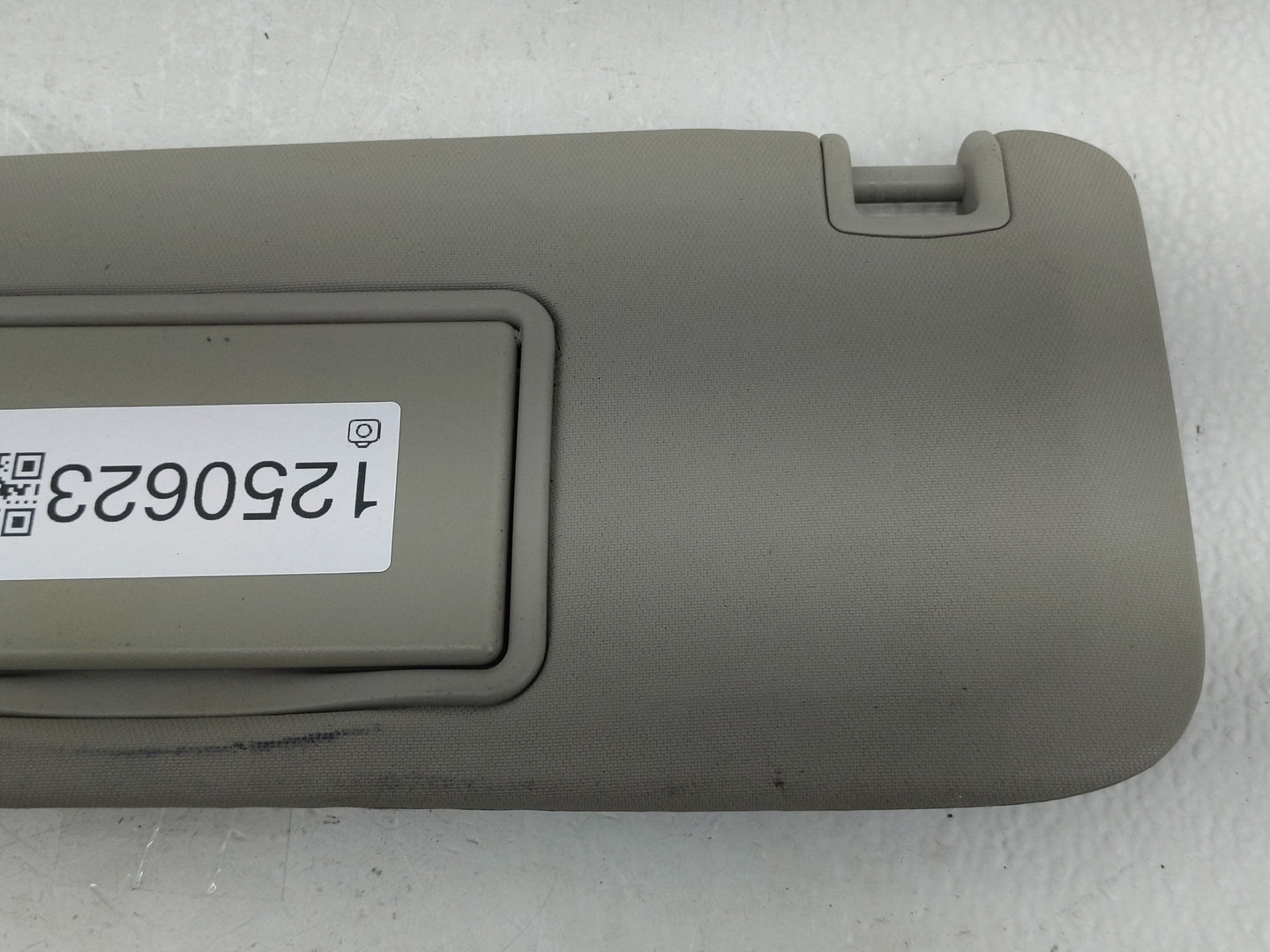 2011-2016 Chevrolet Cruze Sun Visor Shade Replacement Passenger Right Mirror Fits Fits 2011 2012 2013 2014 2015 2016 OEM Use