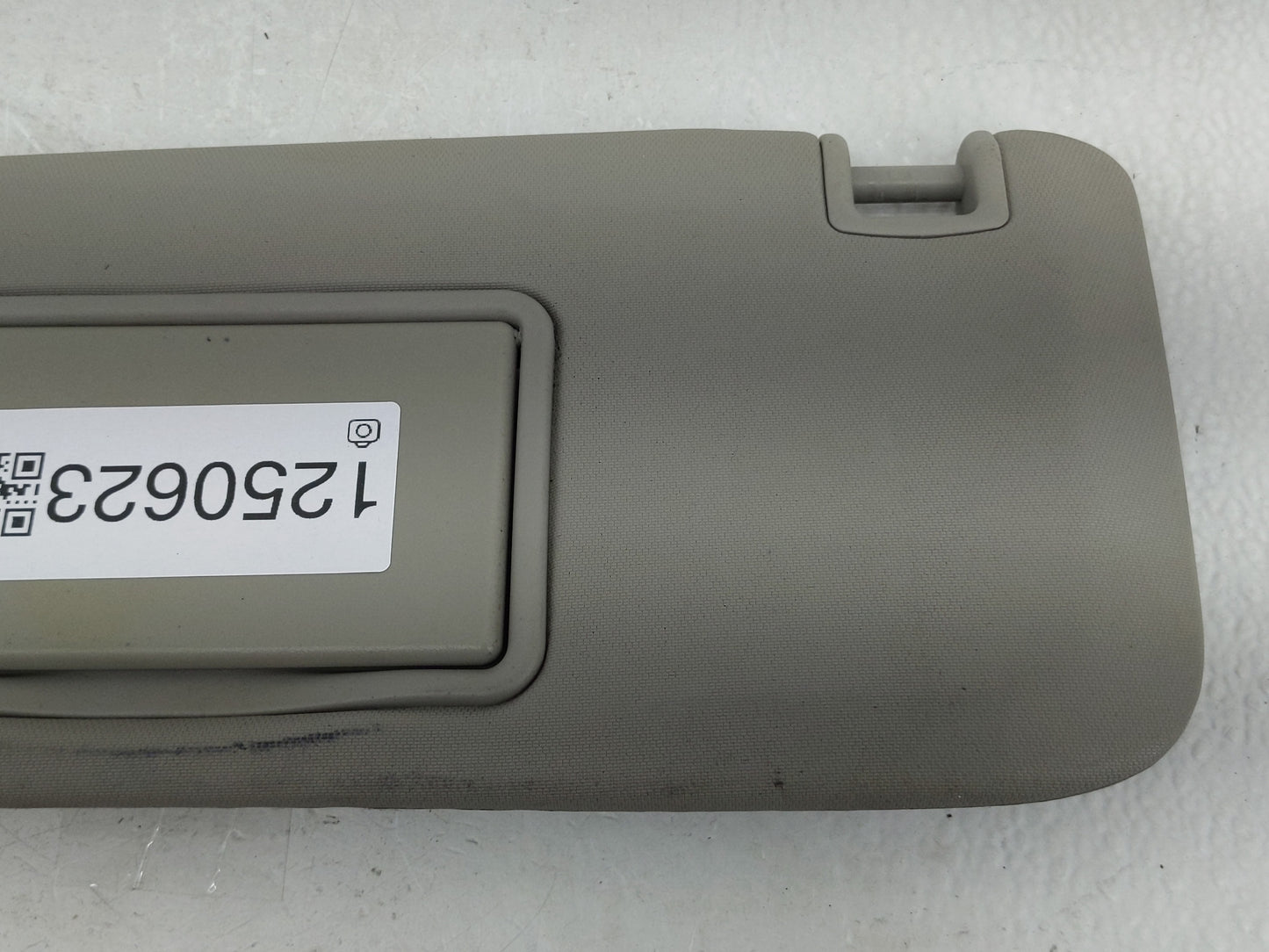 2011-2016 Chevrolet Cruze Sun Visor Shade Replacement Passenger Right Mirror Fits Fits 2011 2012 2013 2014 2015 2016 OEM Use