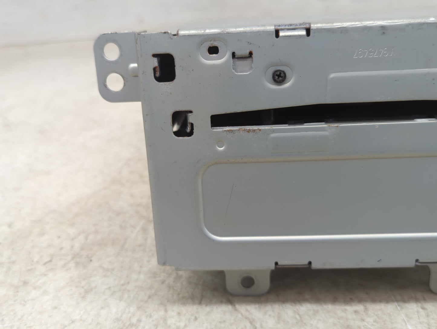 2011-2012 Chevrolet Cruze Radio AM FM Cd Player Receiver Replacement P/N:22870782 22815634 Fits Fits 2010 2011 2012 OEM Used