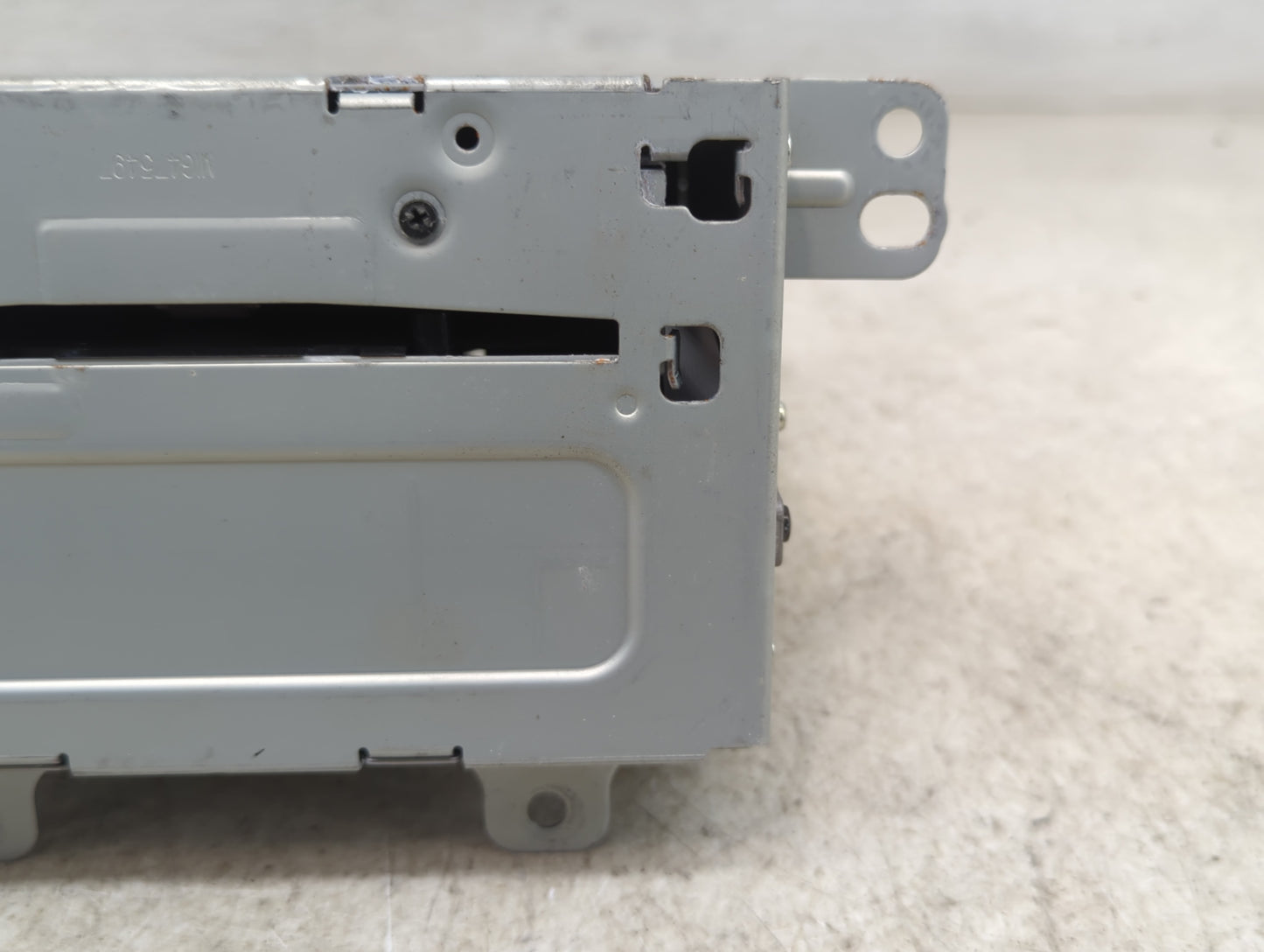 2011-2012 Chevrolet Cruze Radio AM FM Cd Player Receiver Replacement P/N:22870782 22815634 Fits Fits 2010 2011 2012 OEM Used