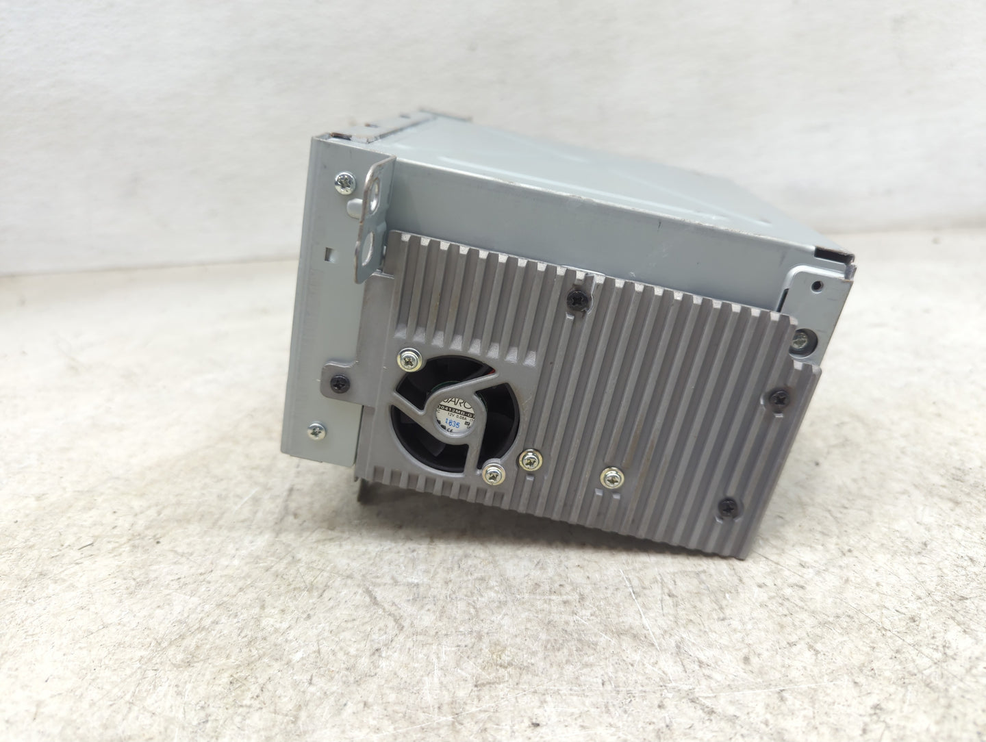 2011-2012 Chevrolet Cruze Radio AM FM Cd Player Receiver Replacement P/N:22870782 22815634 Fits Fits 2010 2011 2012 OEM Used
