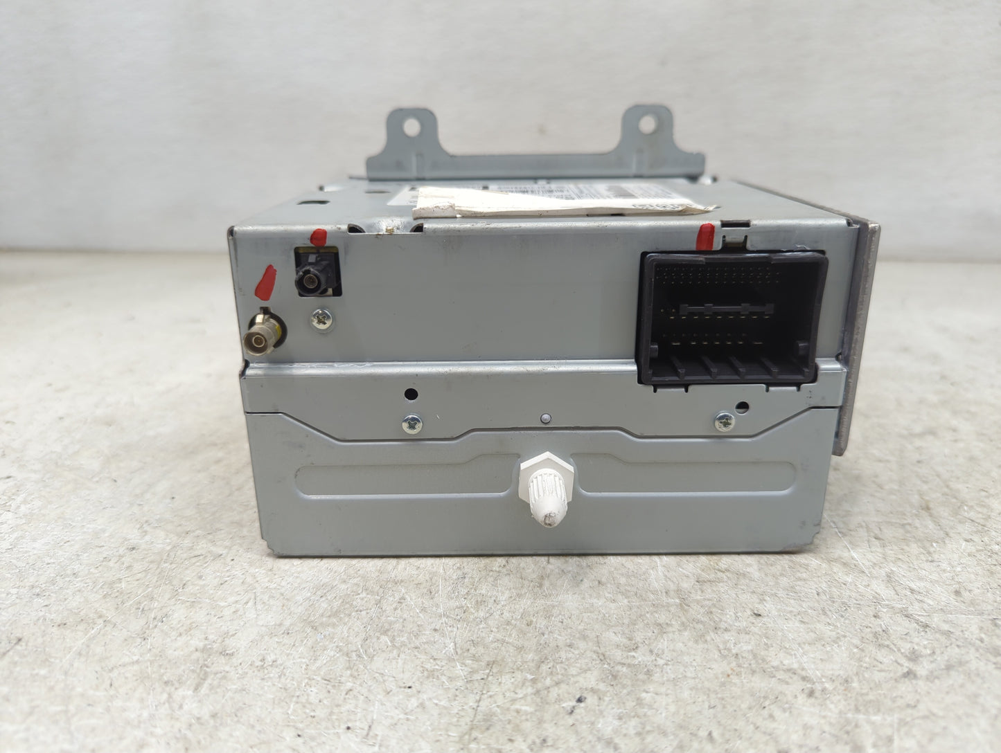 2011-2012 Chevrolet Cruze Radio AM FM Cd Player Receiver Replacement P/N:22870782 22815634 Fits Fits 2010 2011 2012 OEM Used