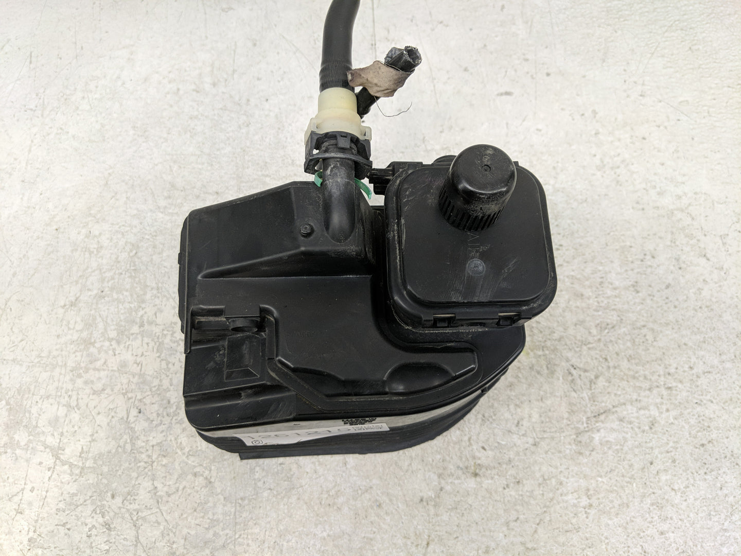 2012 Chevrolet Cruze Fuel Vapor Charcoal Canister 1261215 - Oemusedautoparts1.com