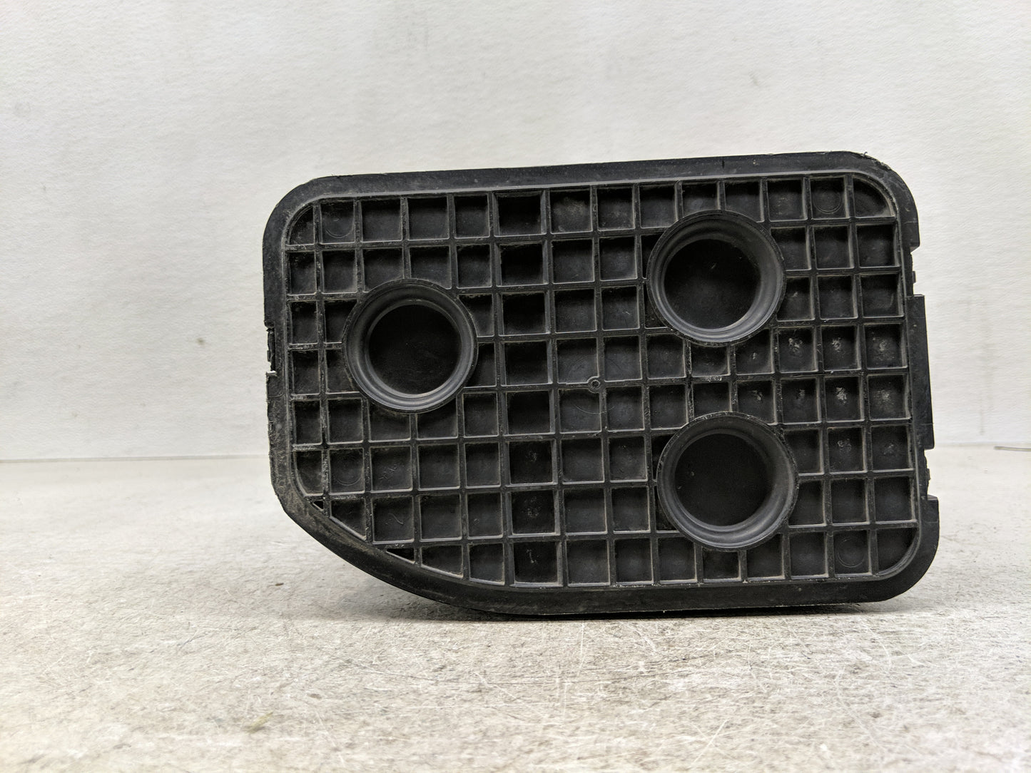 2012 Chevrolet Cruze Fuel Vapor Charcoal Canister 1261310 - Oemusedautoparts1.com