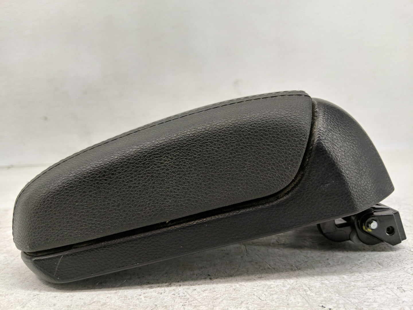 2012 Chevrolet Cruze Center Console Armrest Cover Lid Fits OEM Used Auto Parts - Oemusedautoparts1.com