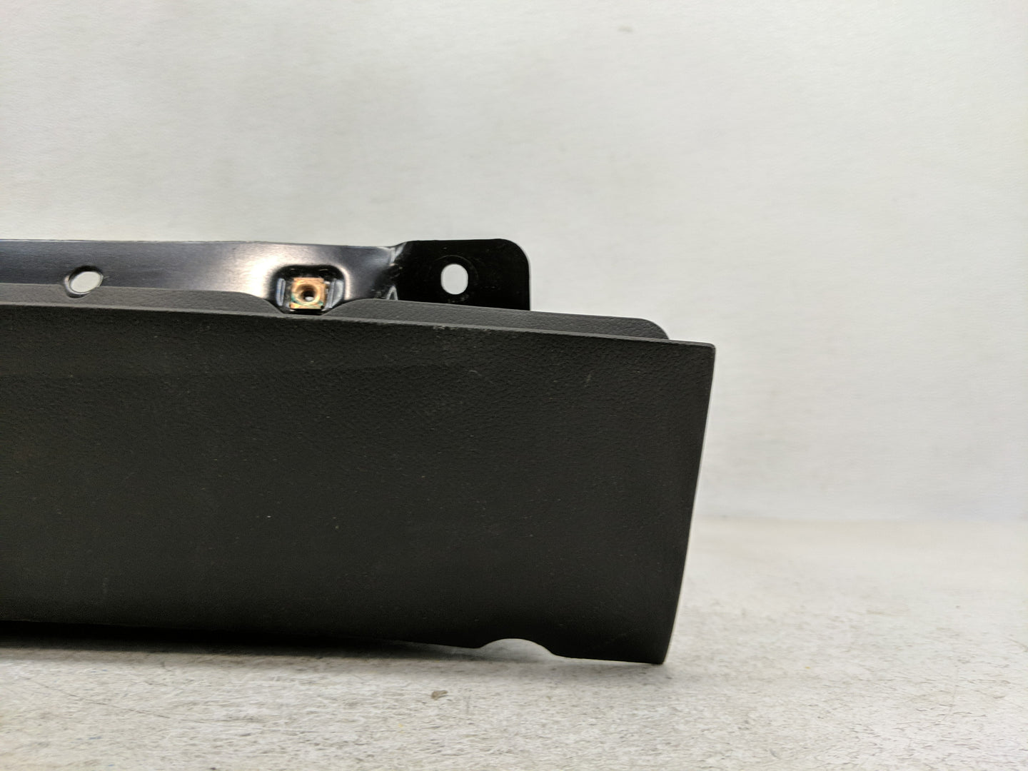 2011-2012 Chevrolet Cruze Air Bag Driver Left Knee OEM P/N:AB0-09C004 813645686, 95483074 Fits Fits 2011 2012 OEM Used Auto 