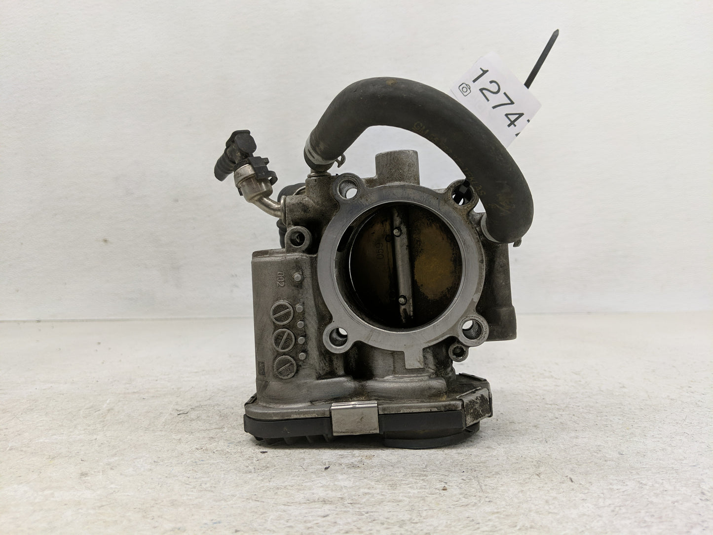 2011-2016 Chevrolet Cruze Throttle Body Fits Fits 2009 2010 2011 2012 2013 2014 2015 2016 2017 2018 OEM Used Auto Parts - Oe