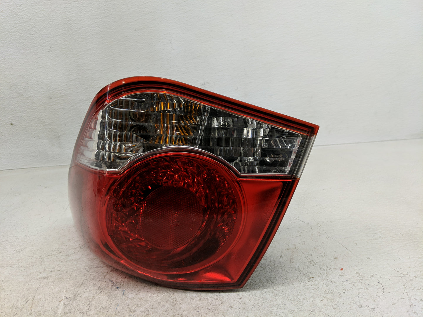 2011-2016 Chevrolet Cruze Tail Light Assembly Passenger Right OEM Fits Fits 2011 2012 2013 2014 2015 2016 OEM Used Auto Part