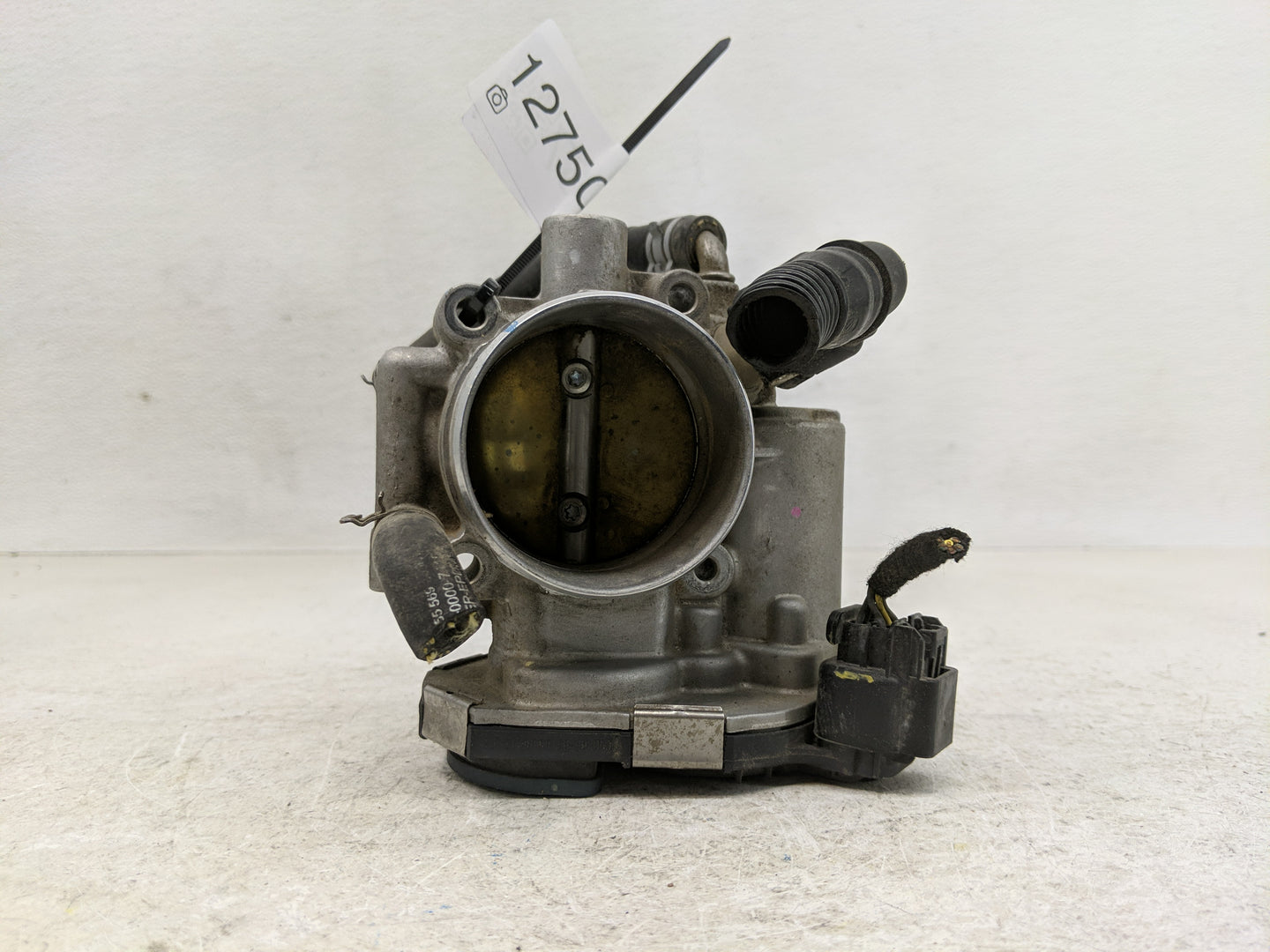 2011-2016 Chevrolet Cruze Throttle Body P/N:55 577 375 Fits Fits 2009 2010 2011 2012 2013 2014 2015 2016 2017 2018 OEM Used 