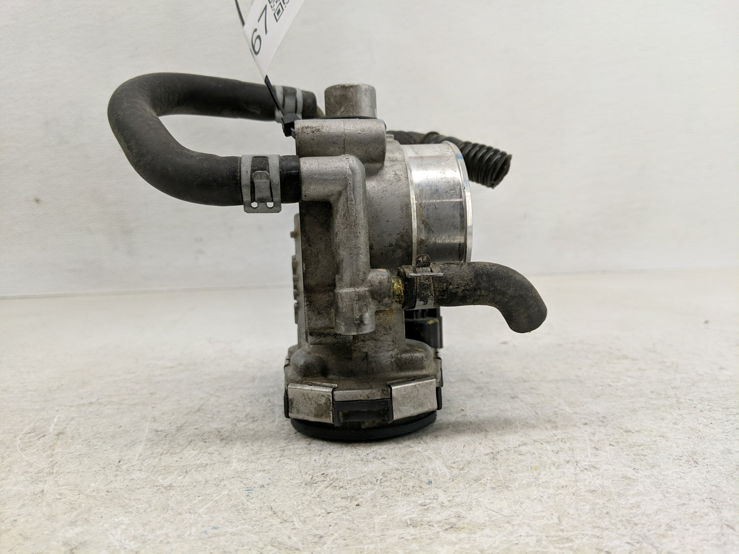 2011-2016 Chevrolet Cruze Throttle Body P/N:55 577 375 Fits Fits 2009 2010 2011 2012 2013 2014 2015 2016 2017 2018 OEM Used 