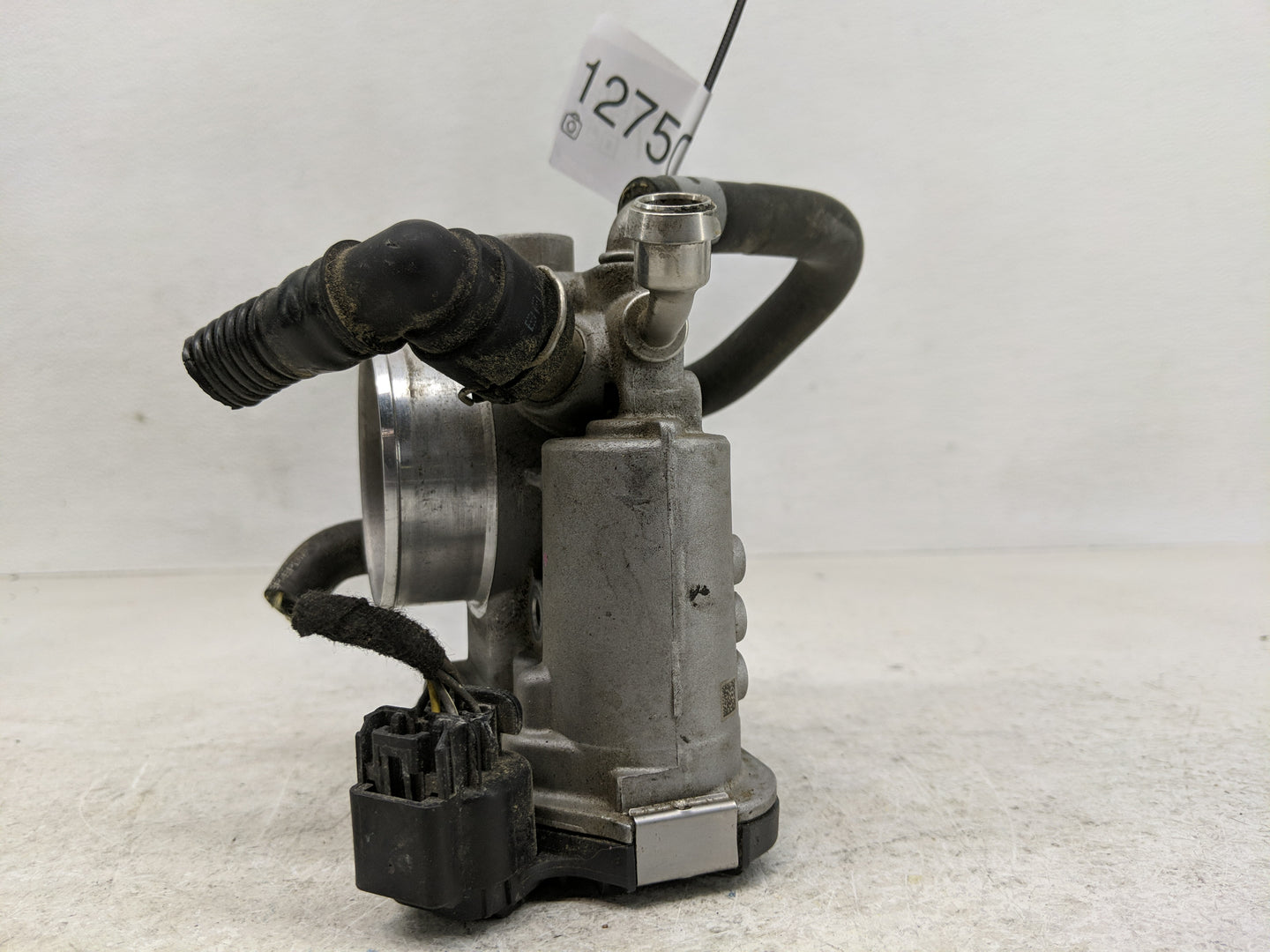 2011-2016 Chevrolet Cruze Throttle Body P/N:55 577 375 Fits Fits 2009 2010 2011 2012 2013 2014 2015 2016 2017 2018 OEM Used 