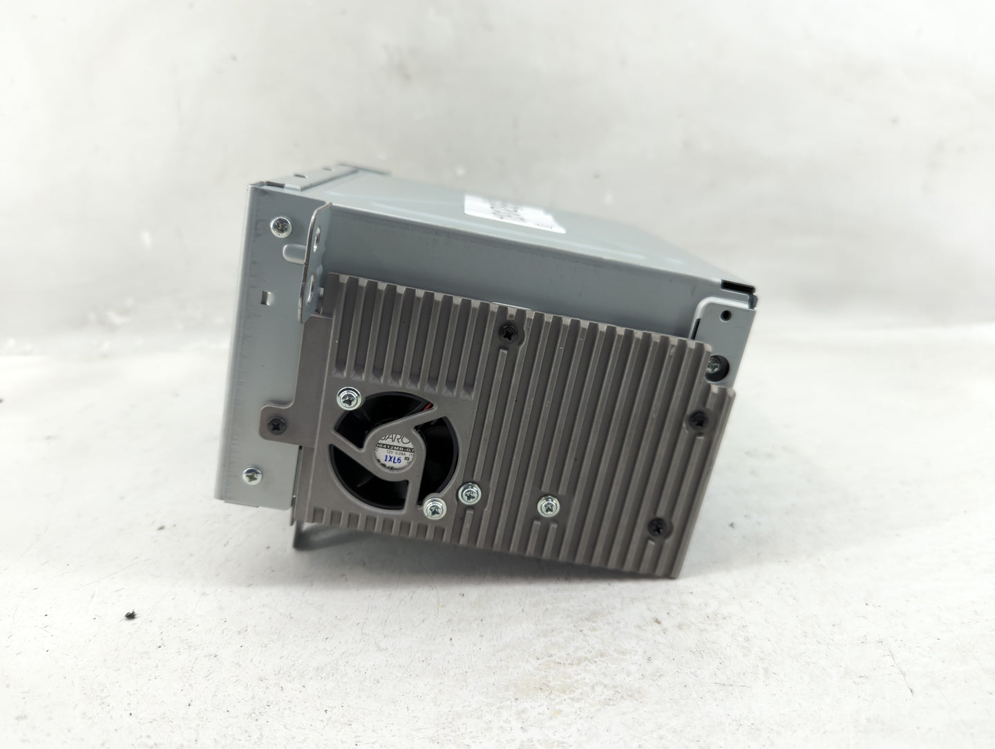 2012 Chevrolet Cruze Radio AM FM Cd Player Receiver Replacement P/N:22870782 Fits OEM Used Auto Parts - Oemusedautoparts1.co