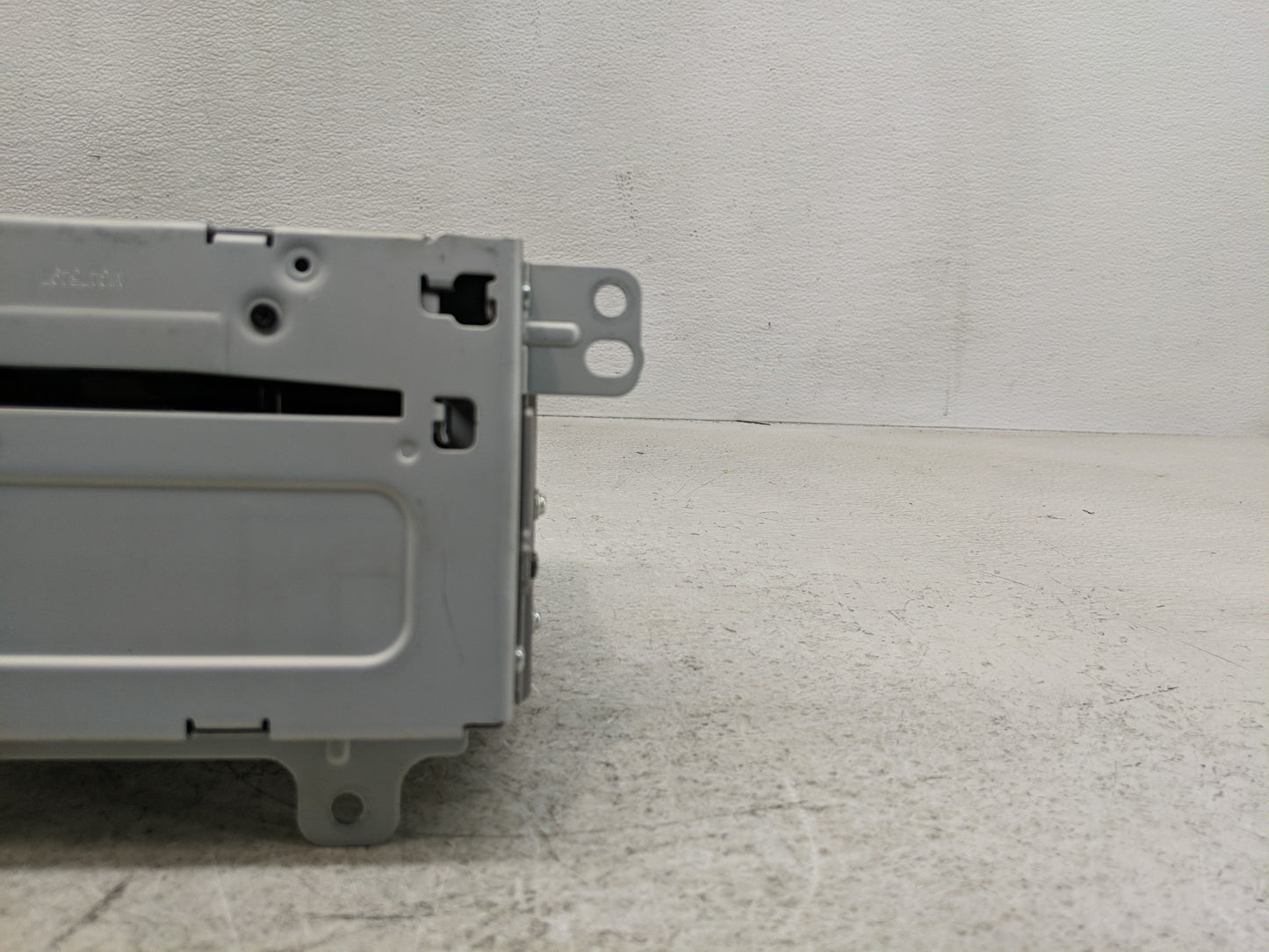 2012 Chevrolet Cruze Radio AM FM Cd Player Receiver Replacement P/N:22870782 Fits OEM Used Auto Parts - Oemusedautoparts1.co