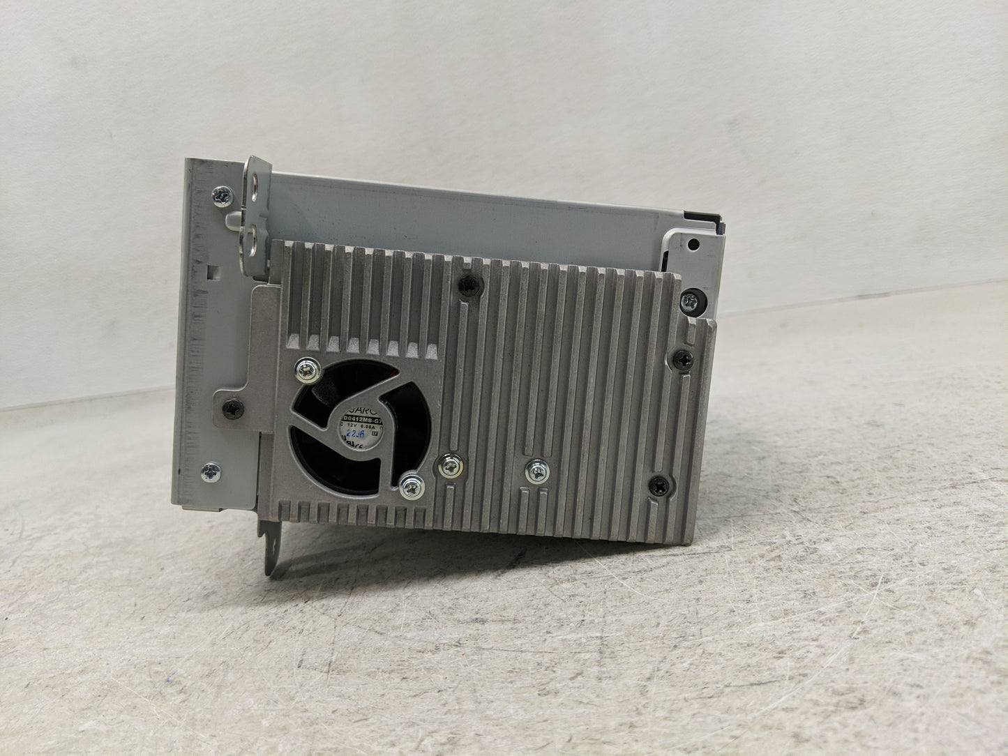 2012 Chevrolet Cruze Radio AM FM Cd Player Receiver Replacement P/N:22870782 Fits OEM Used Auto Parts - Oemusedautoparts1.co