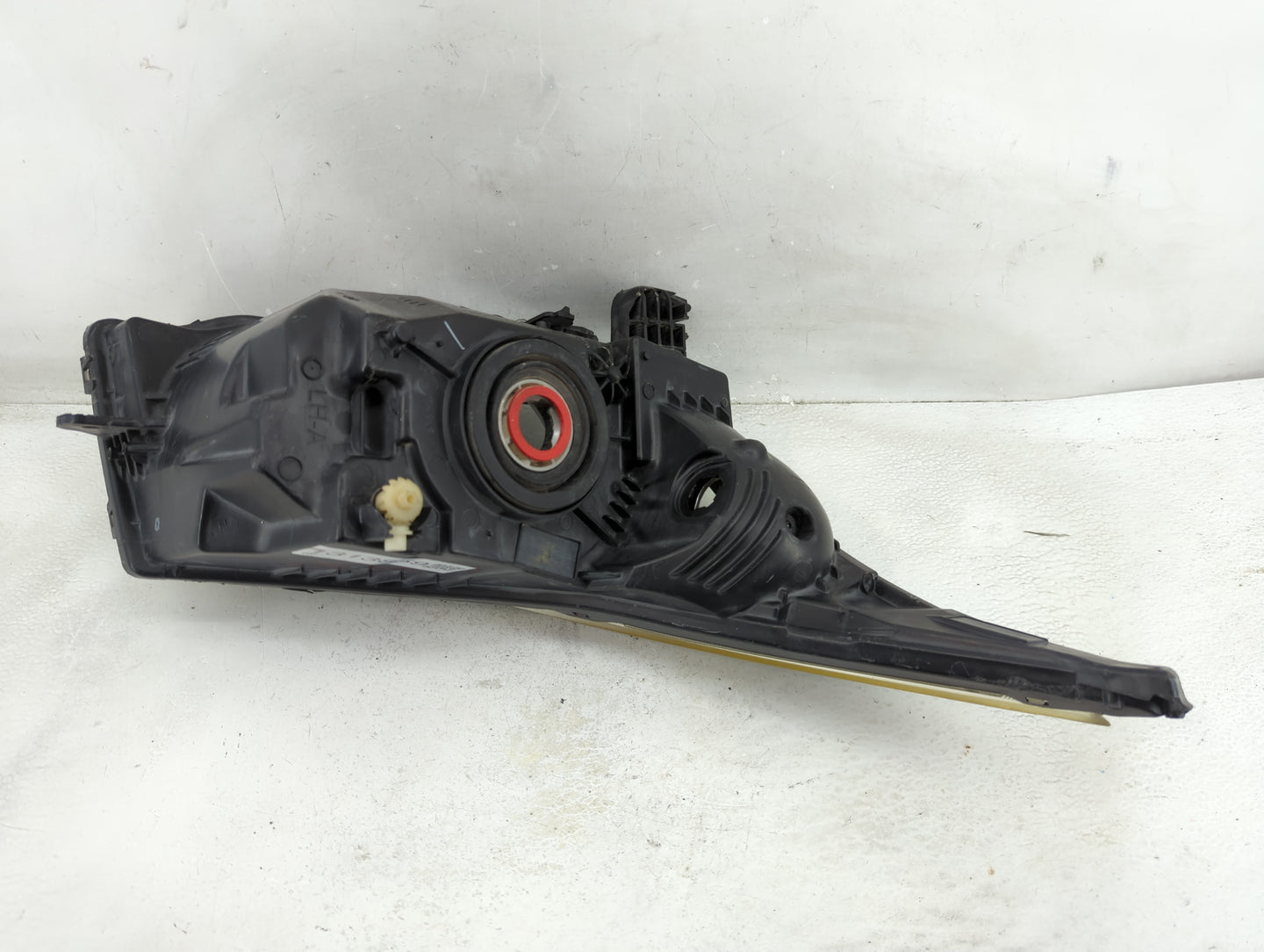 2011-2012 Chevrolet Cruze Driver Left Oem Head Light Headlight Lamp - Oemusedautoparts1.com