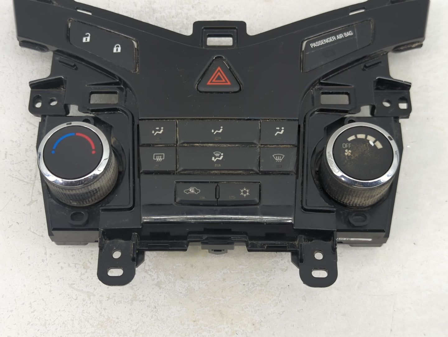 2011-2012 Chevrolet Cruze Climate Control Module Temperature AC/Heater Replacement P/N:95017054 Fits Fits 2011 2012 OEM Used