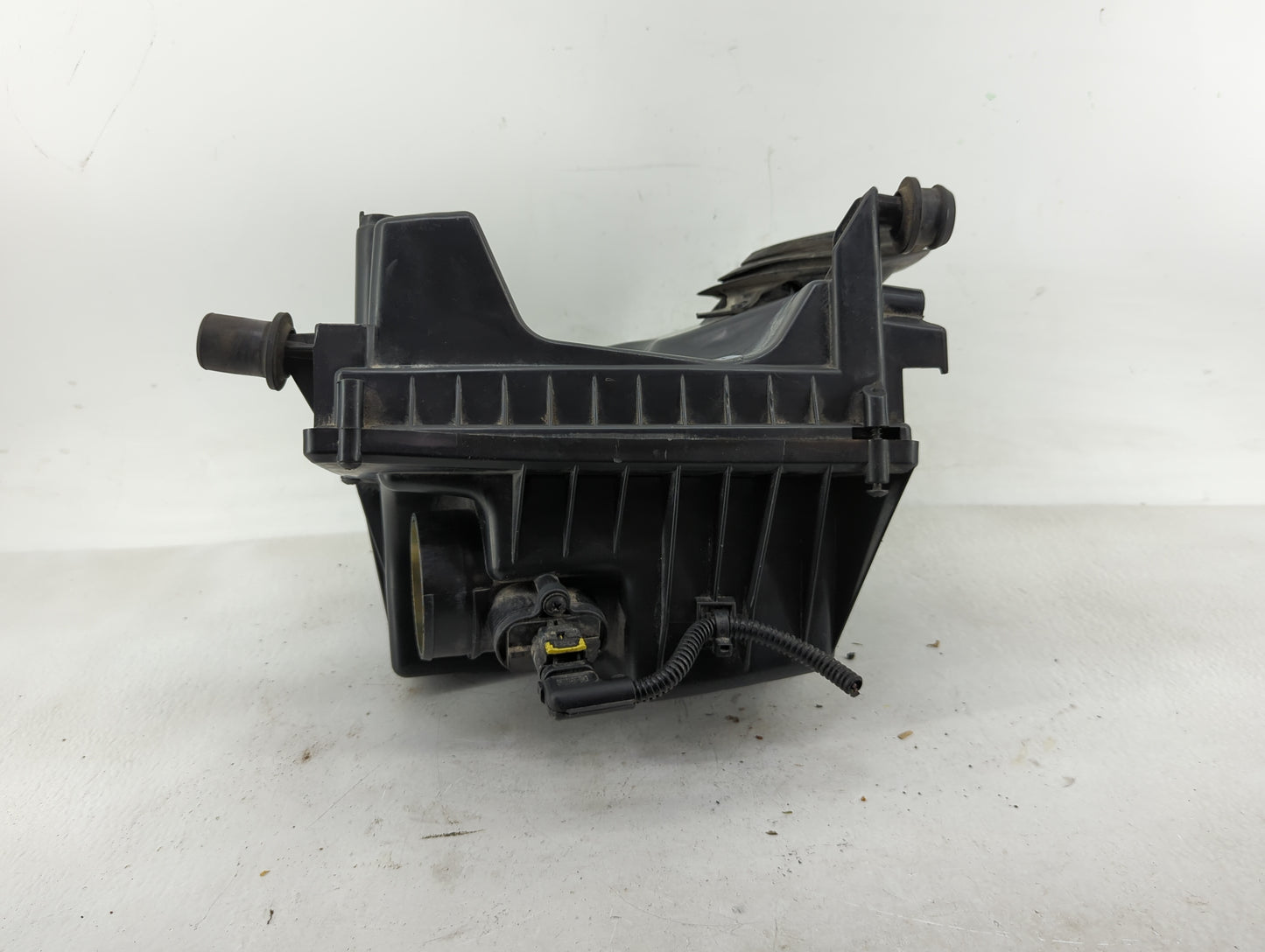 2011-2012 Chevrolet Cruze Air Cleaner Intake-duct Hose Tube - Oemusedautoparts1.com