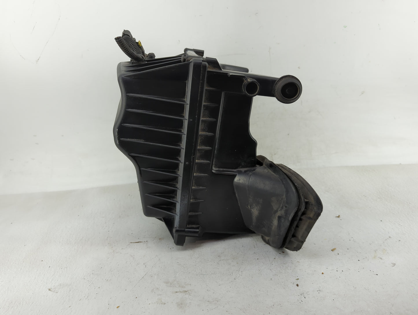 2011-2012 Chevrolet Cruze Air Cleaner Intake-duct Hose Tube - Oemusedautoparts1.com