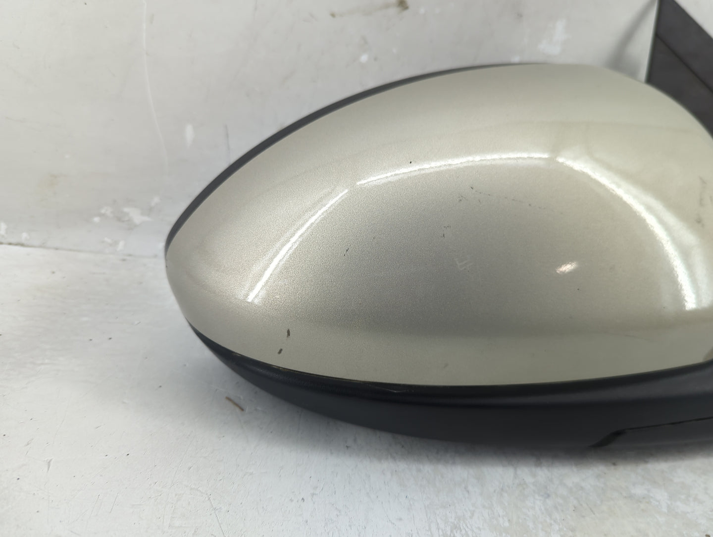 2011-2016 Chevrolet Cruze Passenger Side View Mirror - Right Door Mirror OEM Used - Oemusedautoparts1.com