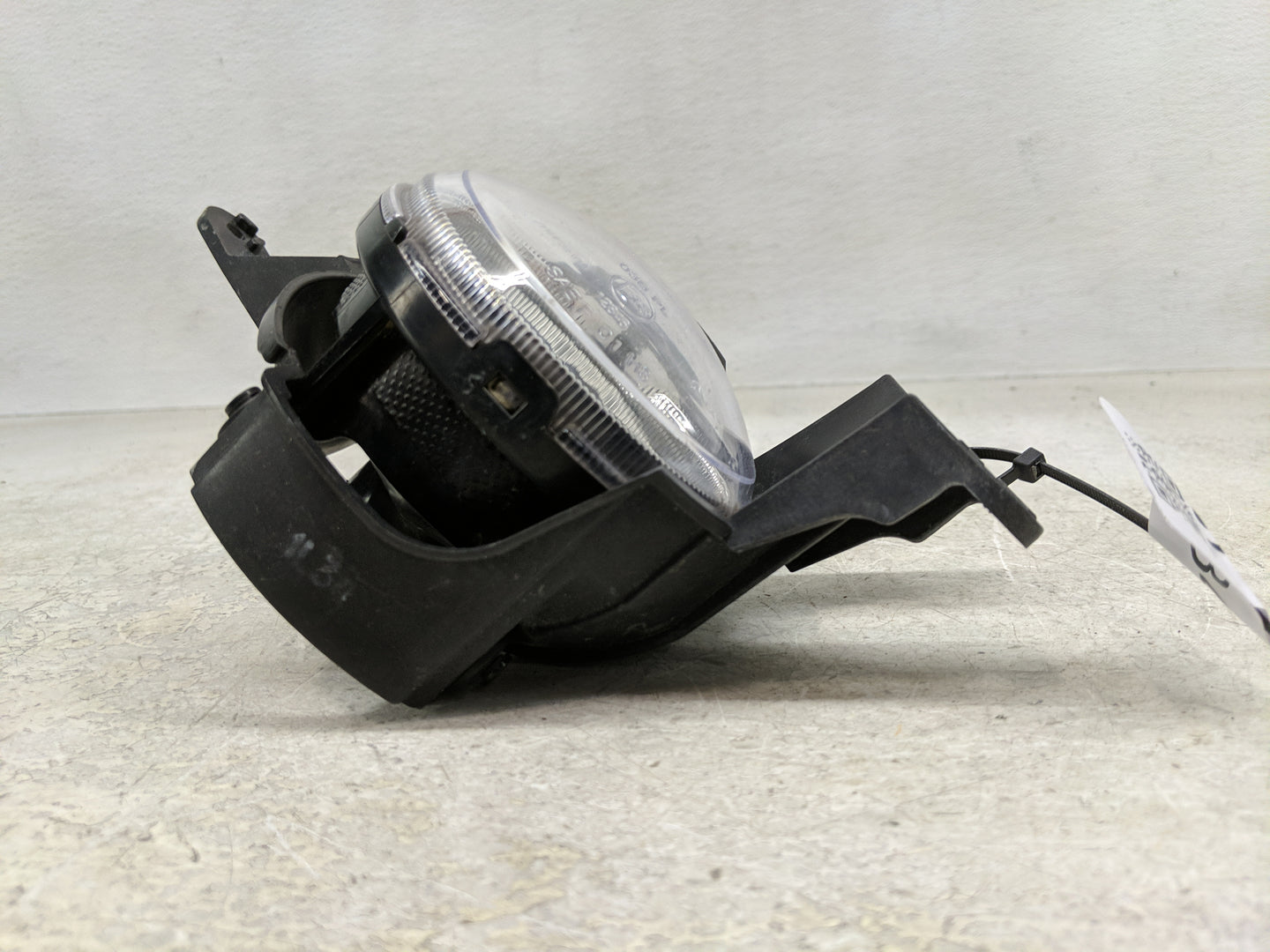 2011-2014 Chevrolet Cruze Passenger Right Oem Front Light Lamp - Oemusedautoparts1.com