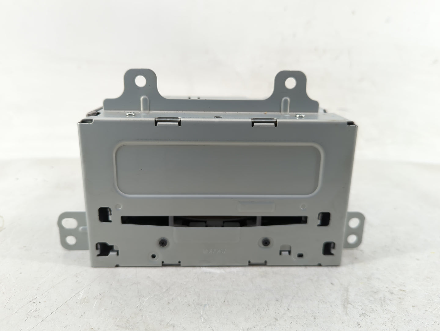 2011-2012 Chevrolet Cruze Radio AM FM Cd Player Receiver Replacement P/N:22870782 Fits Fits 2010 2011 2012 OEM Used Auto Par