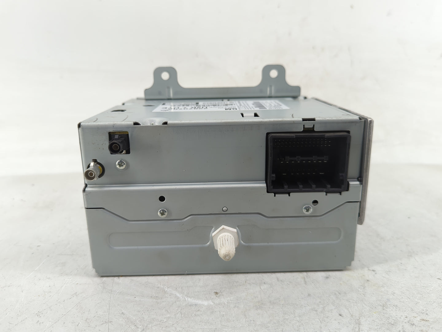 2011-2012 Chevrolet Cruze Radio AM FM Cd Player Receiver Replacement P/N:22870782 Fits Fits 2010 2011 2012 OEM Used Auto Par
