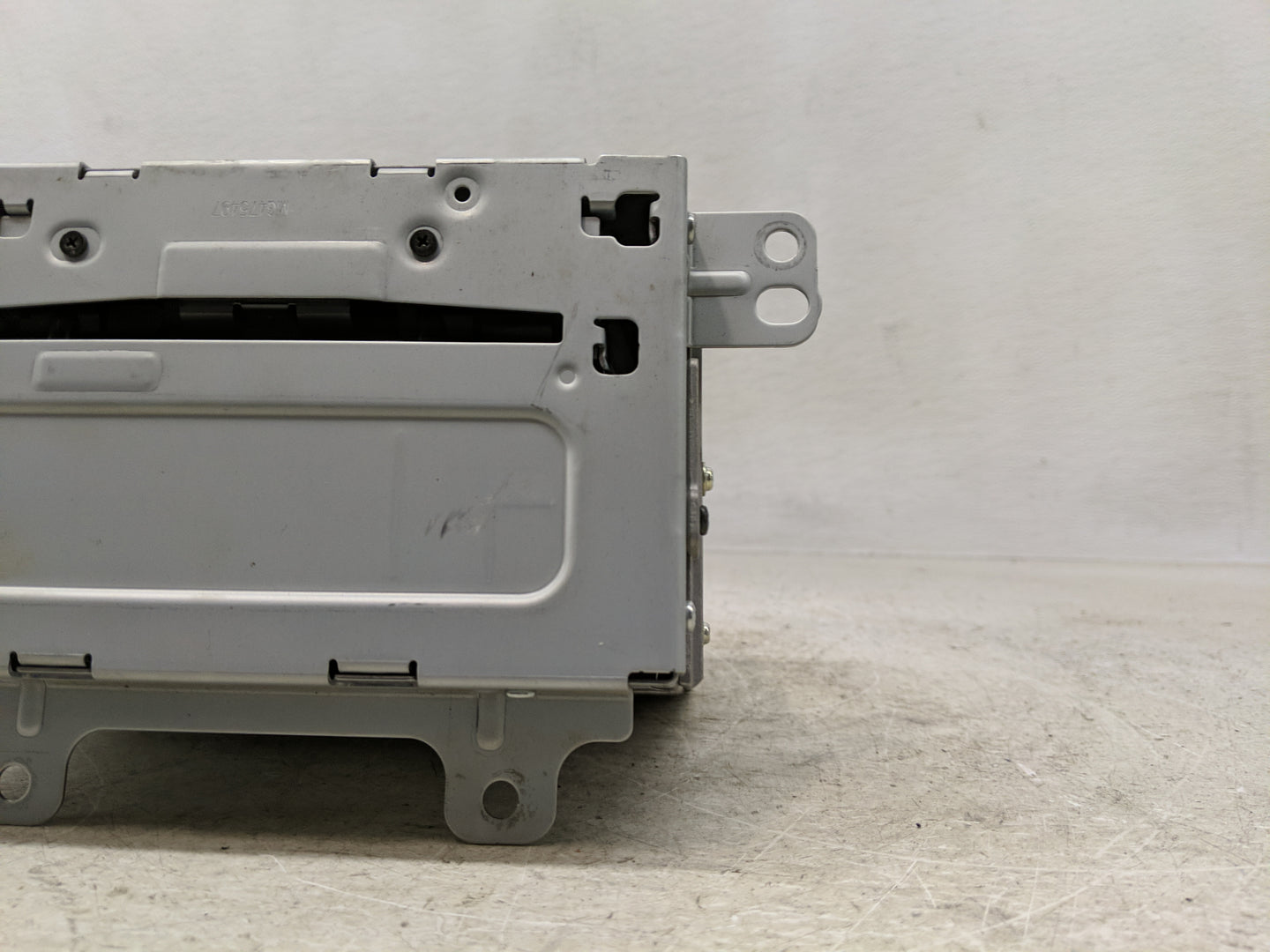 2012 Chevrolet Cruze Radio AM FM Cd Player Receiver Replacement P/N:22815634 Fits OEM Used Auto Parts - Oemusedautoparts1.co