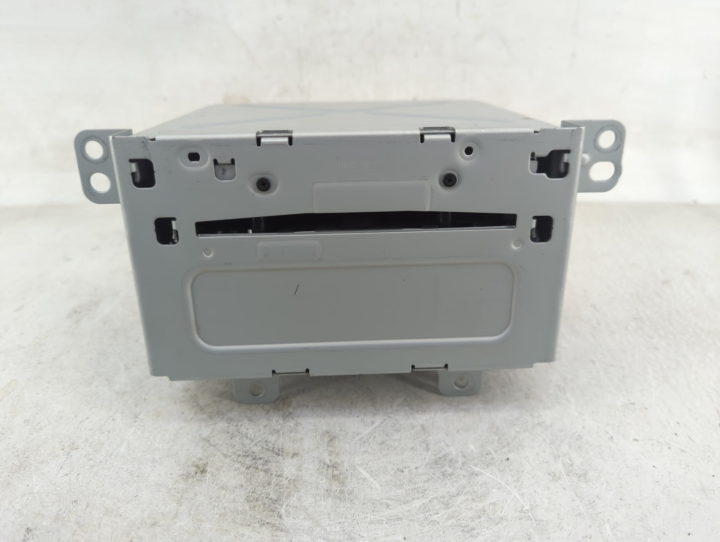 2011-2012 Chevrolet Cruze Radio AM FM Cd Player Receiver Replacement P/N:22815634 Fits Fits 2010 2011 2012 OEM Used Auto Par