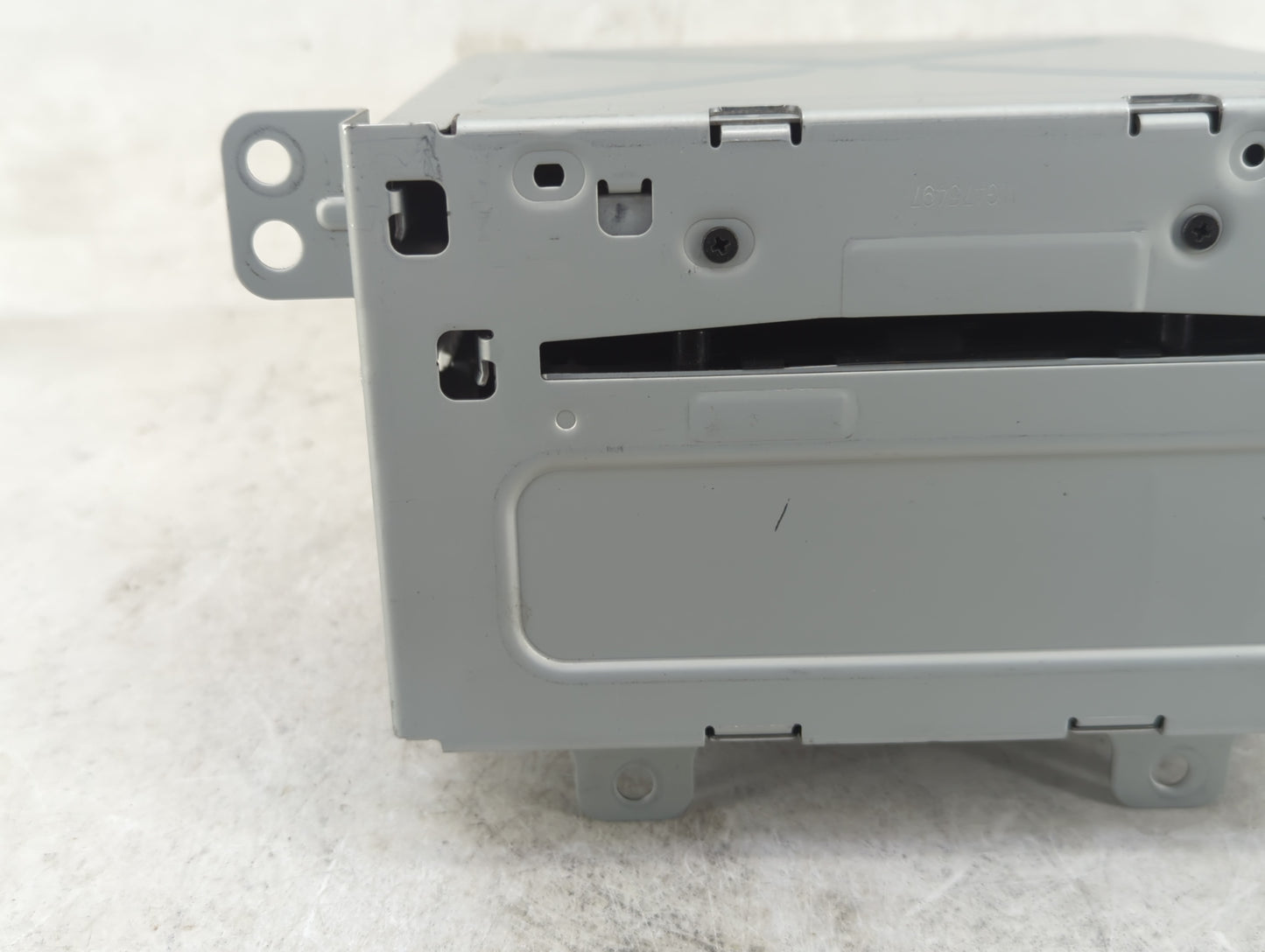 2011-2012 Chevrolet Cruze Radio AM FM Cd Player Receiver Replacement P/N:22815634 Fits Fits 2010 2011 2012 OEM Used Auto Par