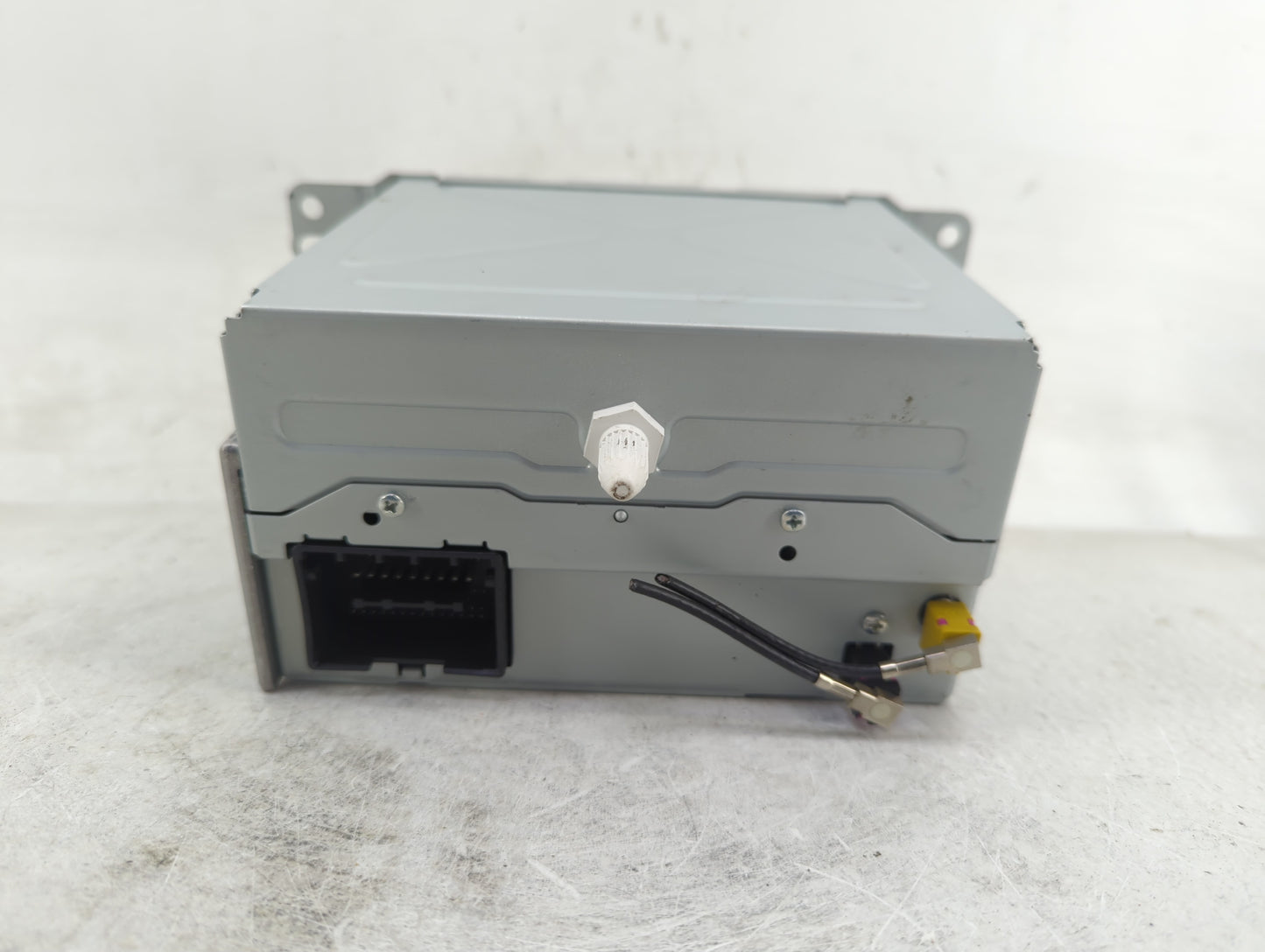 2011-2012 Chevrolet Cruze Radio AM FM Cd Player Receiver Replacement P/N:22815634 Fits Fits 2010 2011 2012 OEM Used Auto Par