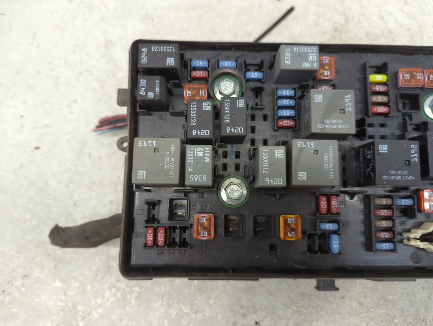 2011-2014 Chevrolet Cruze Fusebox Fuse Box Panel Relay Module P/N:812461952 Fits Fits 2011 2012 2013 2014 OEM Used Auto Part