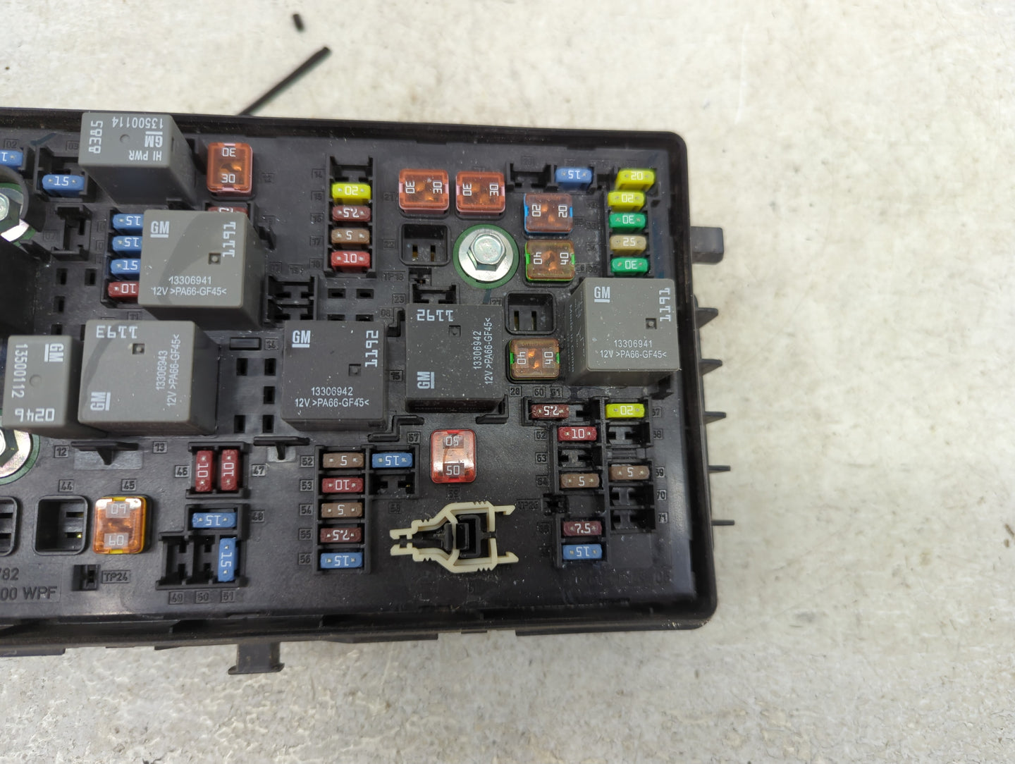 2011-2014 Chevrolet Cruze Fusebox Fuse Box Panel Relay Module P/N:812461952 Fits Fits 2011 2012 2013 2014 OEM Used Auto Part