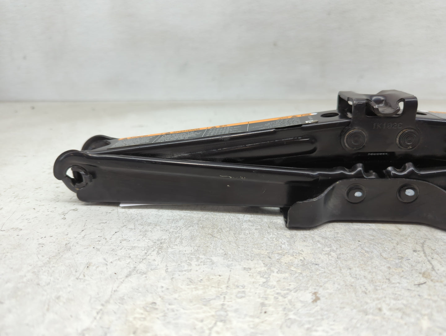 2012 Chevrolet Cruze Spare Scissor Car Jack - Oemusedautoparts1.com
