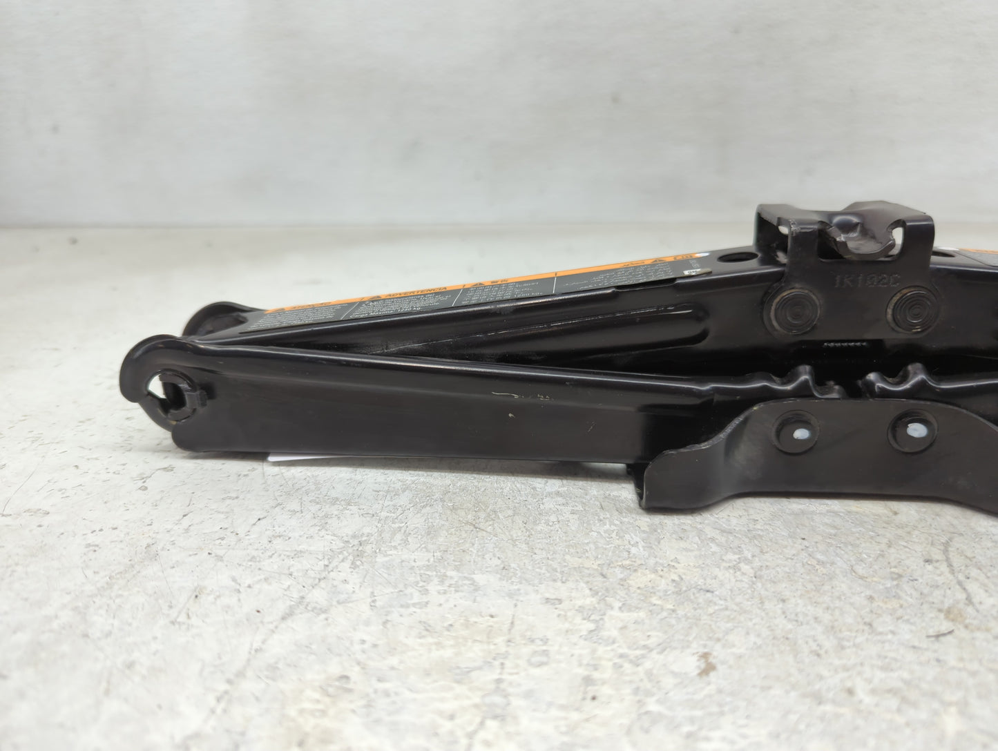 2012 Chevrolet Cruze Spare Scissor Car Jack - Oemusedautoparts1.com