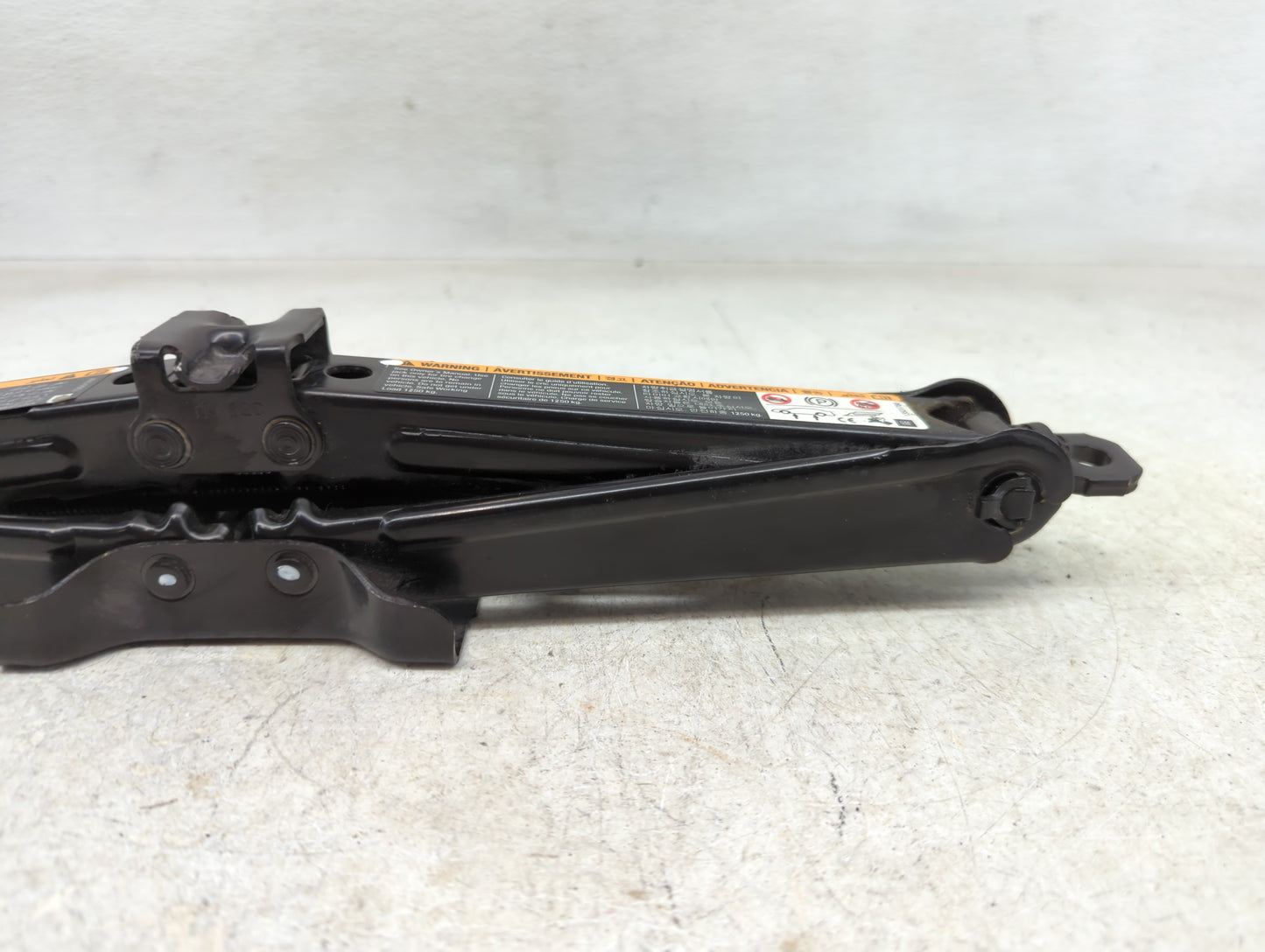 2012 Chevrolet Cruze Spare Scissor Car Jack - Oemusedautoparts1.com
