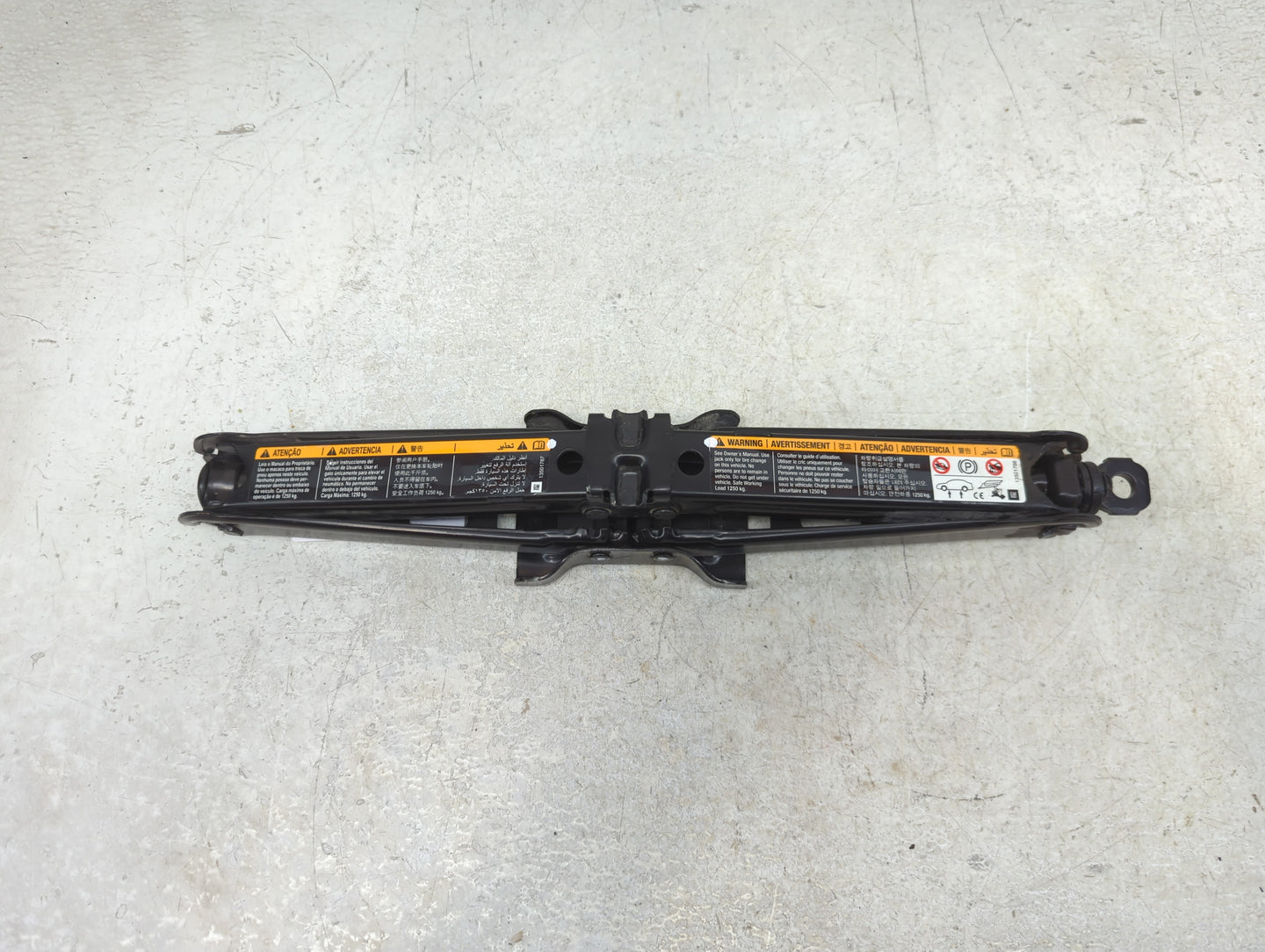 2012 Chevrolet Cruze Spare Scissor Car Jack 1390137 - Oemusedautoparts1.com