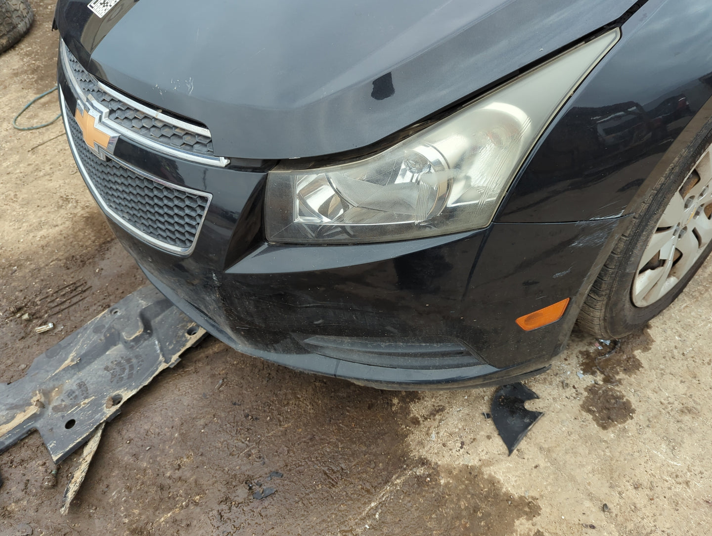 2011-2014 Chevrolet Cruze Front Bumper - Oem 1394877 - Oemusedautoparts1.com