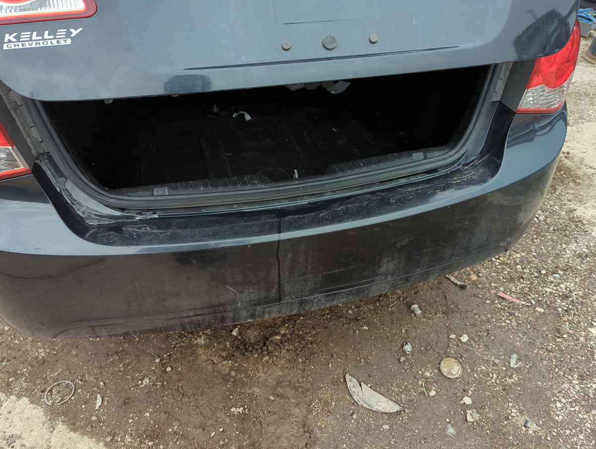 2011-2016 Chevrolet Cruze Rear Bumper Assembly Oem 1394925 - Oemusedautoparts1.com