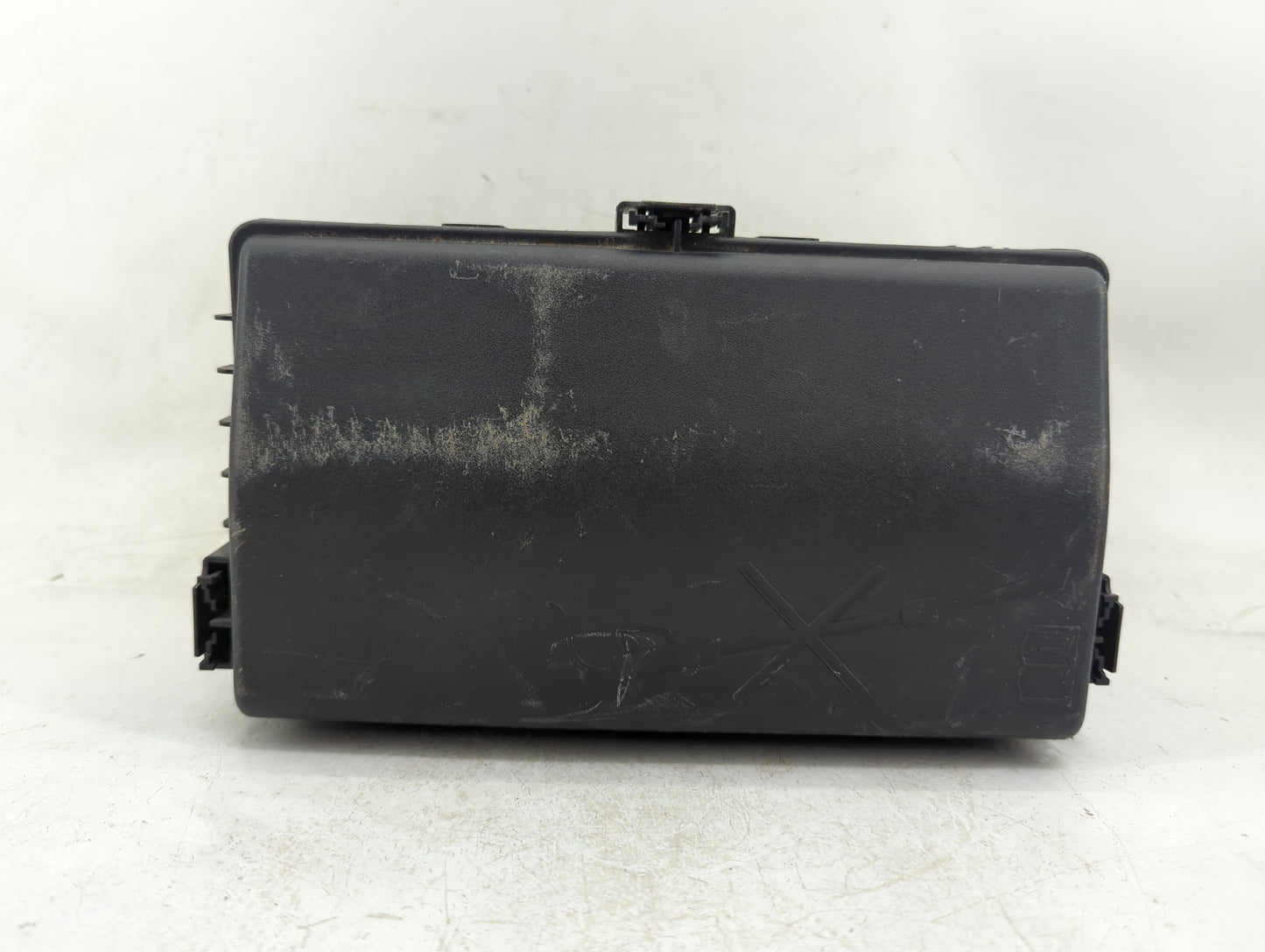2011-2014 Chevrolet Cruze Fusebox Fuse Box Panel Relay Module P/N:13222782 Fits Fits 2011 2012 2013 2014 OEM Used Auto Parts
