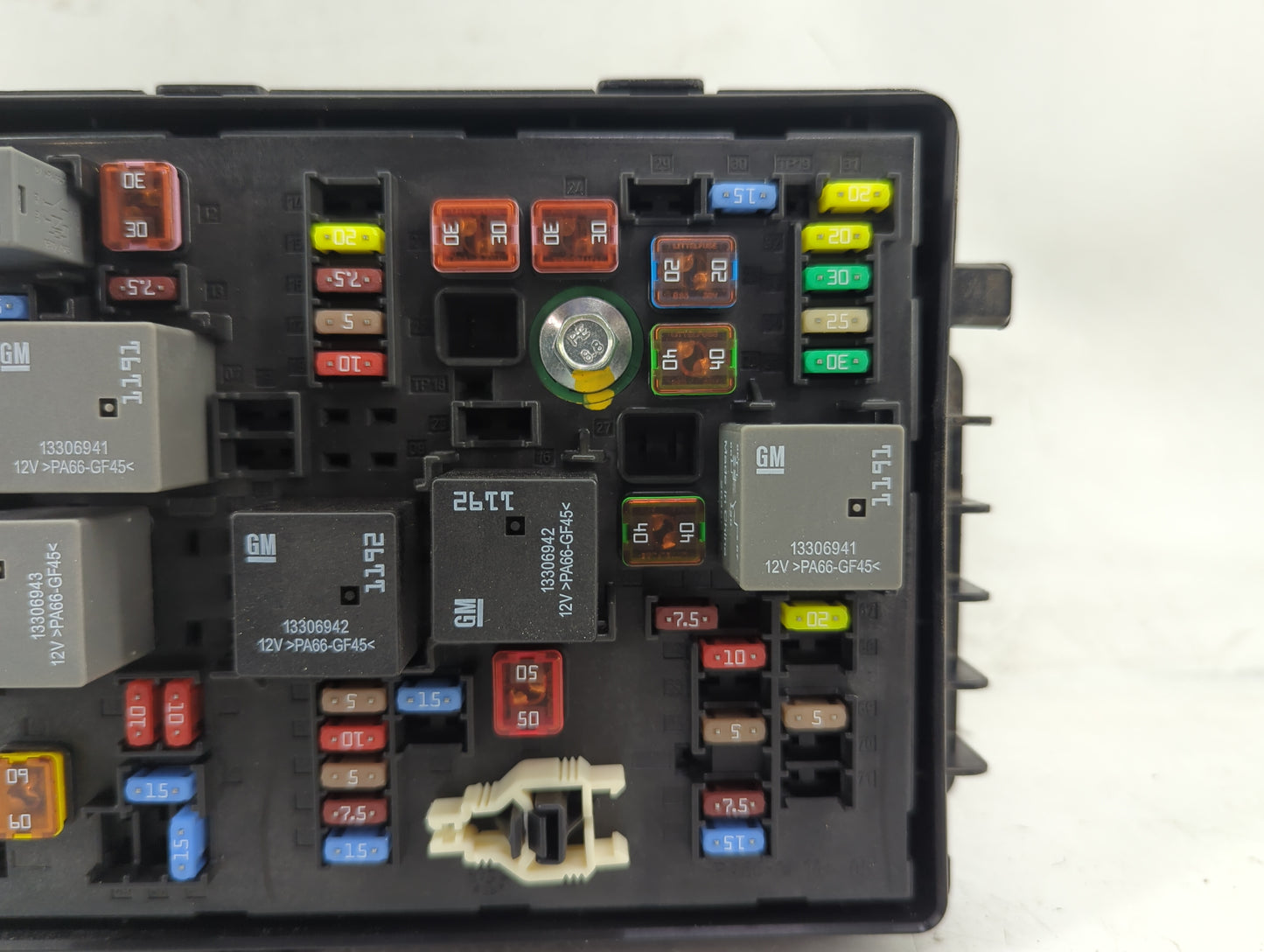 2011-2014 Chevrolet Cruze Fusebox Fuse Box Panel Relay Module P/N:13222782 Fits Fits 2011 2012 2013 2014 OEM Used Auto Parts