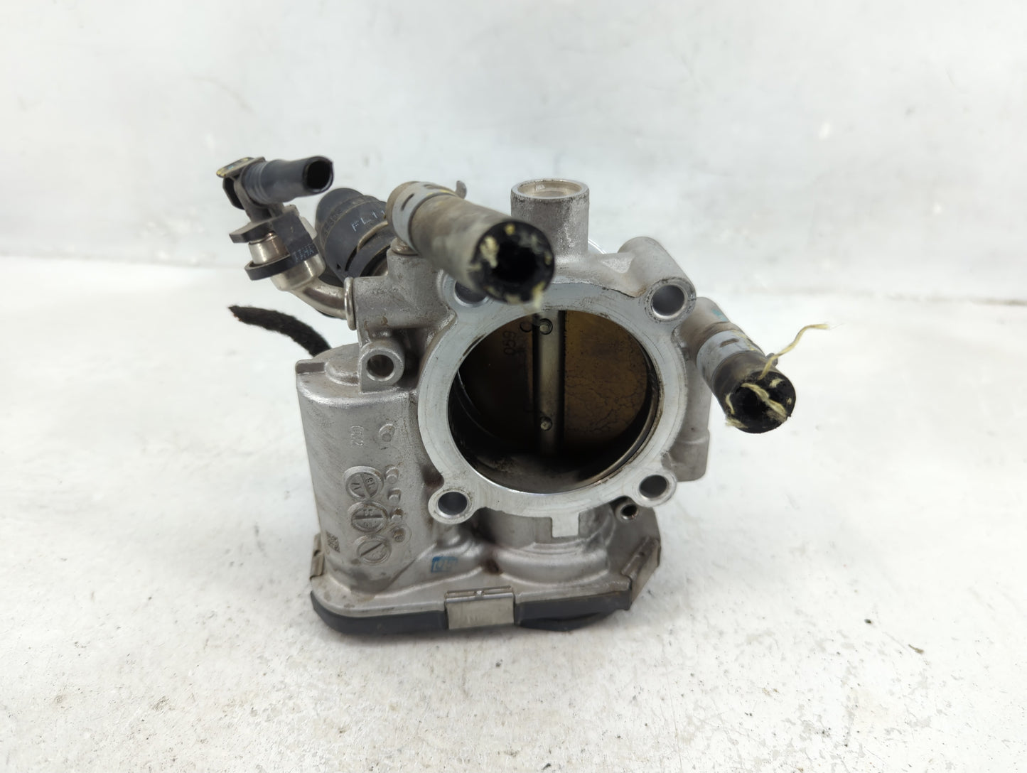 2011-2016 Chevrolet Cruze Throttle Body P/N:55577375 Fits Fits 2009 2010 2011 2012 2013 2014 2015 2016 2017 2018 OEM Used Au
