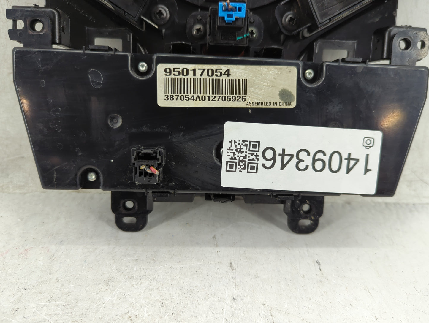 2011-2012 Chevrolet Cruze Climate Control Module Temperature AC/Heater Replacement P/N:95017054 Fits Fits 2011 2012 OEM Used