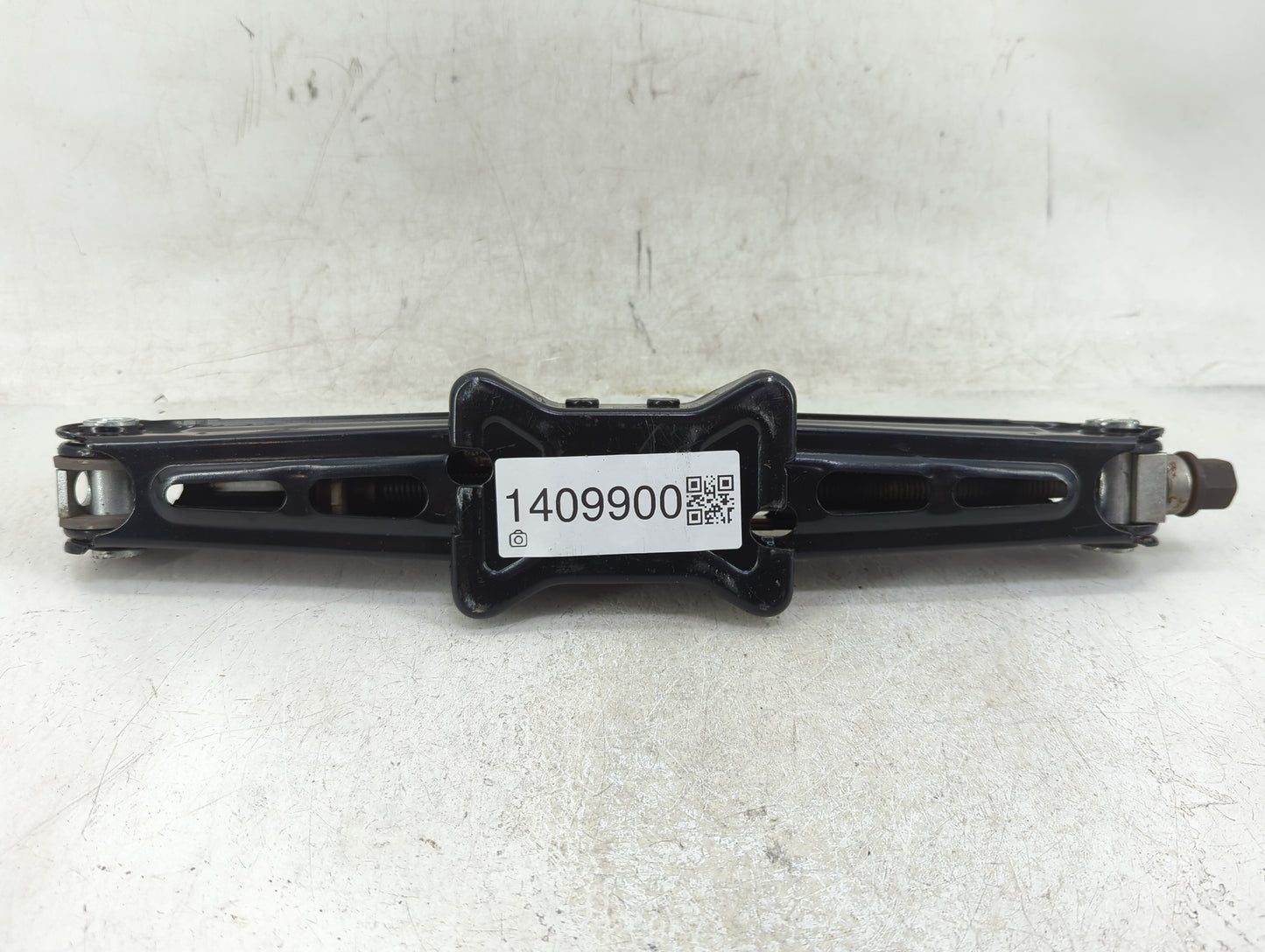 2012 Chevrolet Cruze Spare Scissor Car Jack - Oemusedautoparts1.com